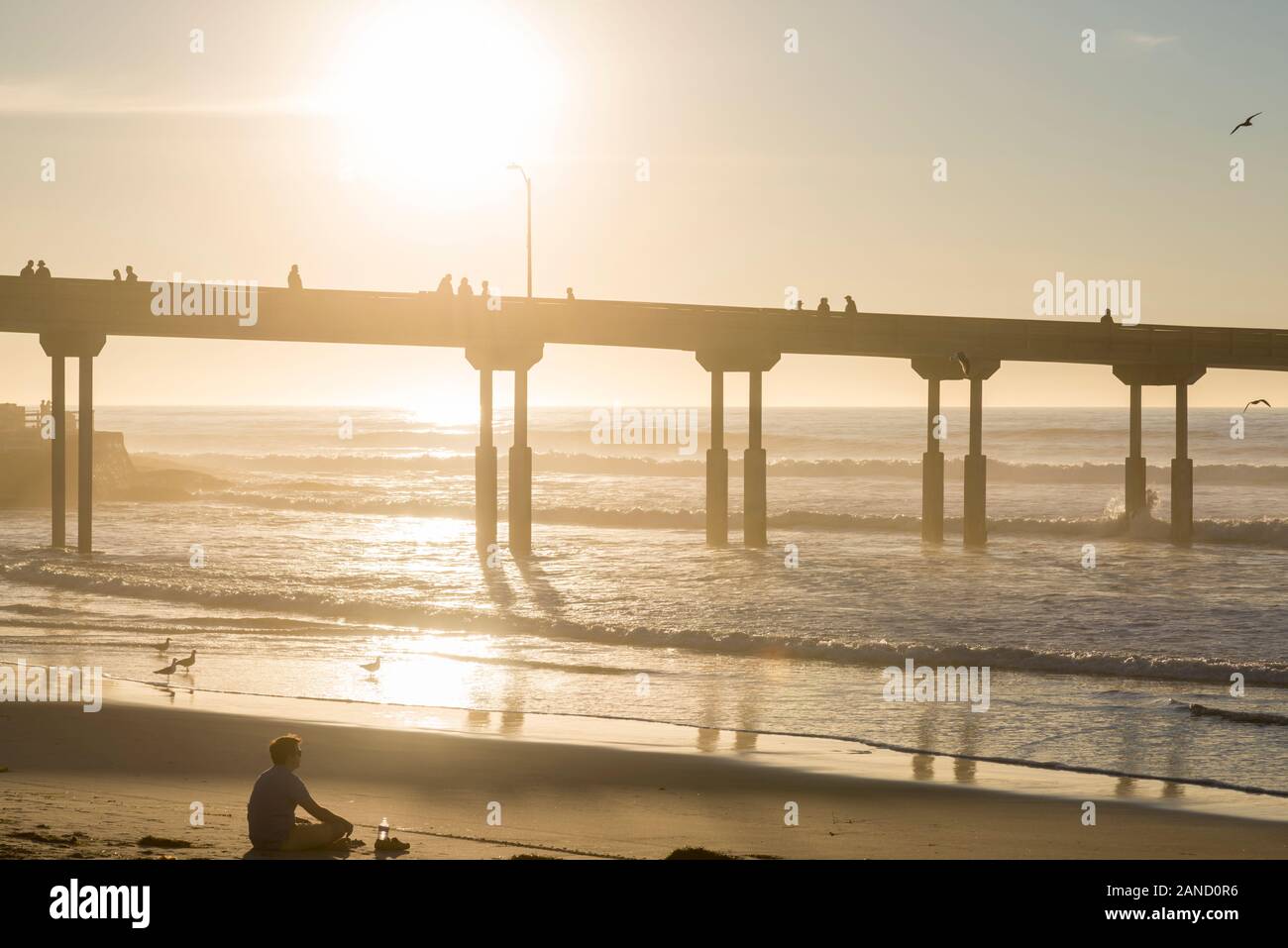 Ocean Beach Pier avant le coucher du soleil en hiver. San Diego, Californie. Banque D'Images