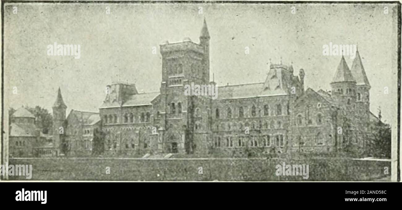 Nouvelle géographie élémentaire : adaptée pour l'utilisation dans les écoles canadiennes . University College. occupe une grande partie du nord et est mostlyeovered witli bois précieux. Sa crête est lowerthan au Québec et contient de grandes étendues de goodland, mais la plupart d'il est rocheux et impropres à la ferme- Leginlative les bâtiments, Toronto. land le pays se déverse dans la Baie James et d'un couvert de district pour bois-pâte de bois. Le district sud du plateau andeast du lac Huron est divisé en deux jilainsby la crête qui entre à Niagara et reachesto la péninsule Bruce. De ces l'westernplain est gener Banque D'Images