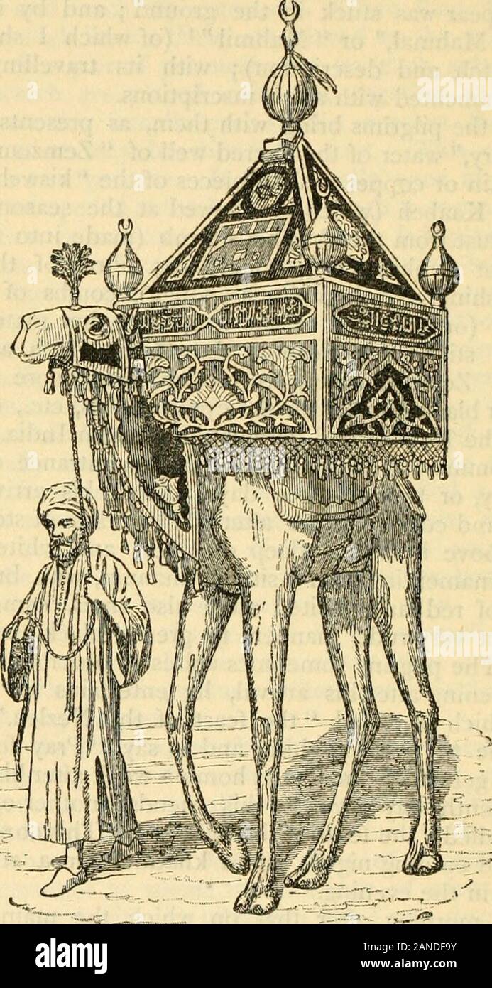 Un compte des moeurs et coutumes de l'Égypte moderne, écrit en Égypte pendant les années 1833-1835 . ntertains ses amis avec une fête, qui s'appelle la fête de l'Nezleh. Numerousguests viennent de l'accueillir, et de dire, prie pour le pardon de forme. Il demeure en général à la maison une semaine après son retour ; andon le septième jour donne à ses amis une autre culture,qui s'appelle la fête de l'Subooa. Cela continue et les jour de nouveau envahis nuit j et une khatmeh, ou un zikr, est usuallyperformed dans la soirée. Le matin suivant celui du corps principal du thepilgrims du g Banque D'Images