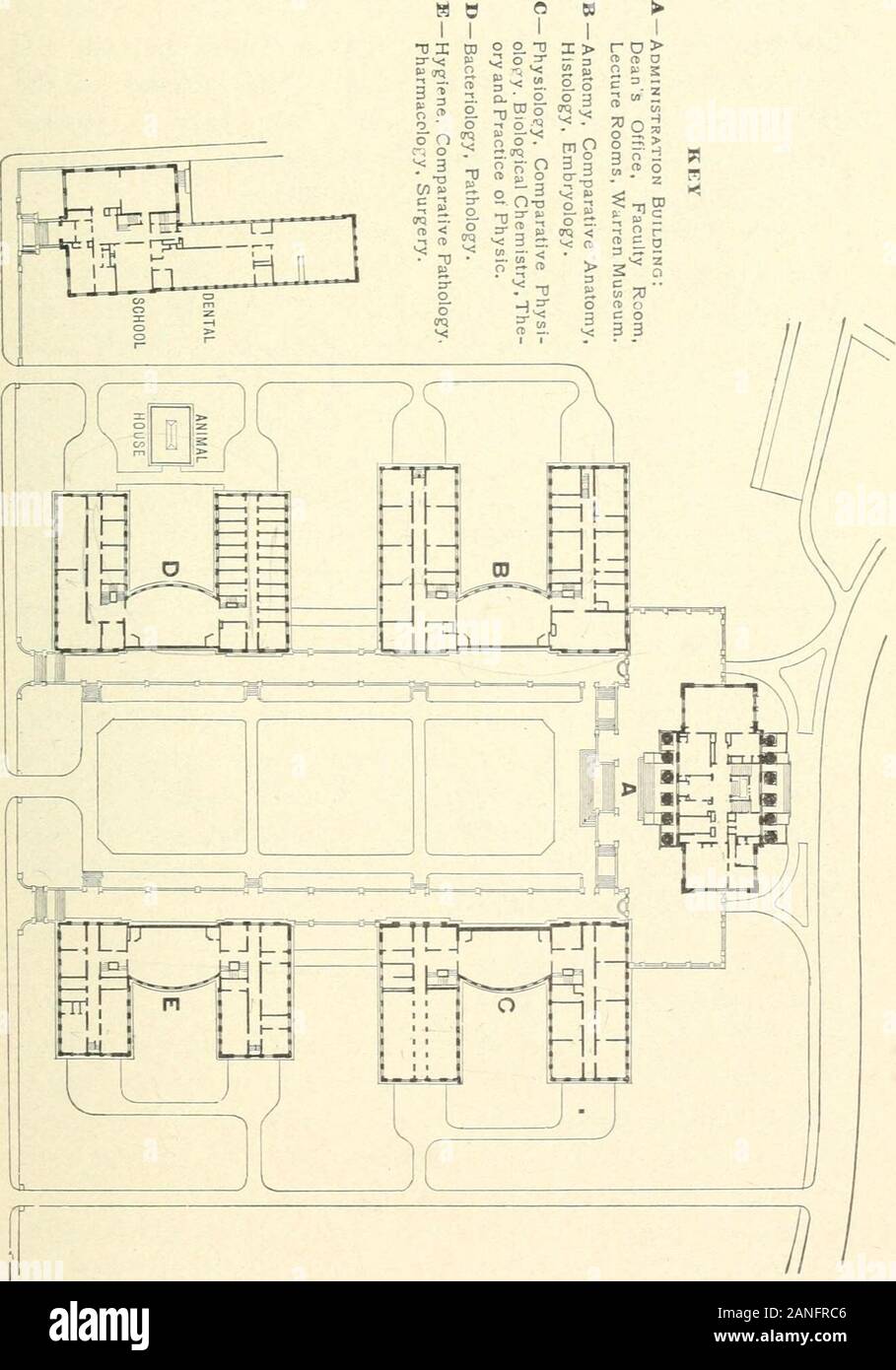 L'école de médecine de Harvard et ses possibilités cliniques . ul trésor.  Il est utile comme teachingcollection et bien doté pour la croissance  future.De l'immeuble de l'Administration à l'égard de la cour