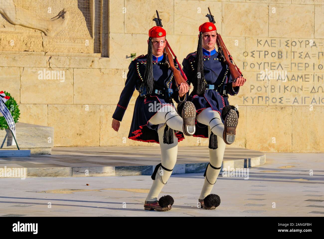 Relève de la Garde cérémonie à la place Syntagma à Athènes, Grèce Banque D'Images