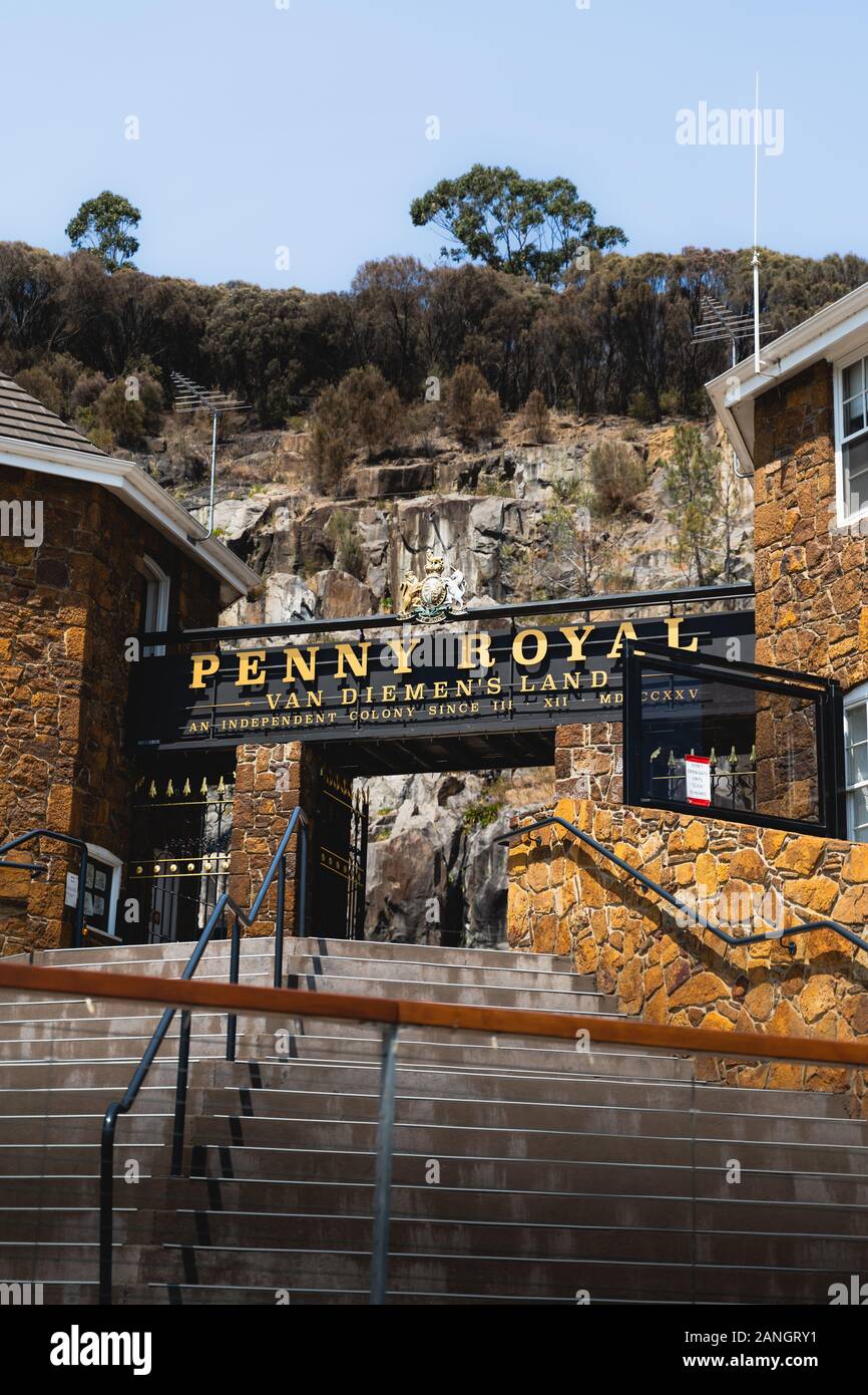 Launceston, Tasmania - 3 janvier 2020 : Le panneau d'entrée de la Penny Royal, Launceston. Banque D'Images