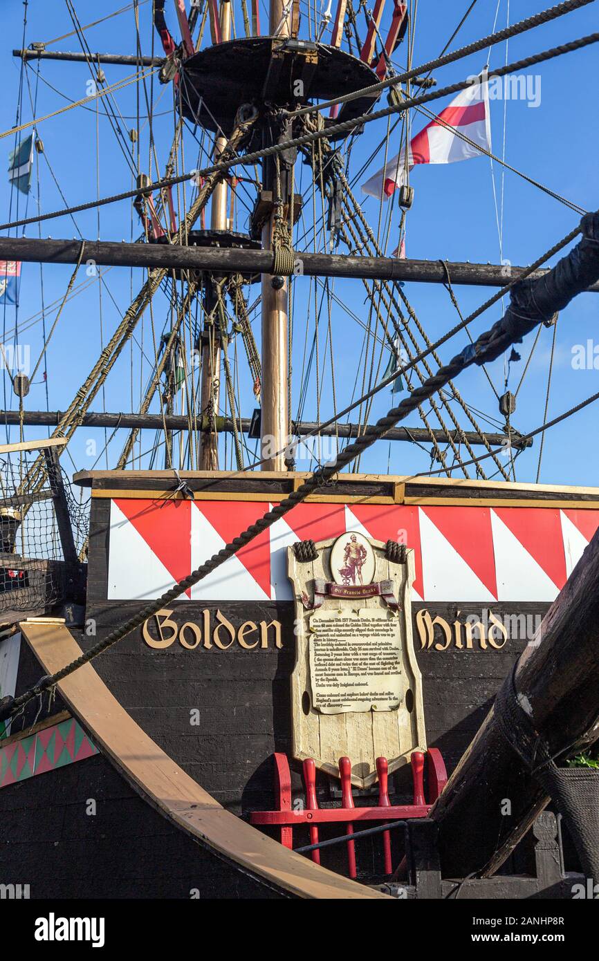 Brixham est un petit village de pêcheurs et une paroisse civile dans le quartier de Torquay dans le comté de Devon, dans le sud-ouest de l'Angleterre. La flotte de pêche, Banque D'Images