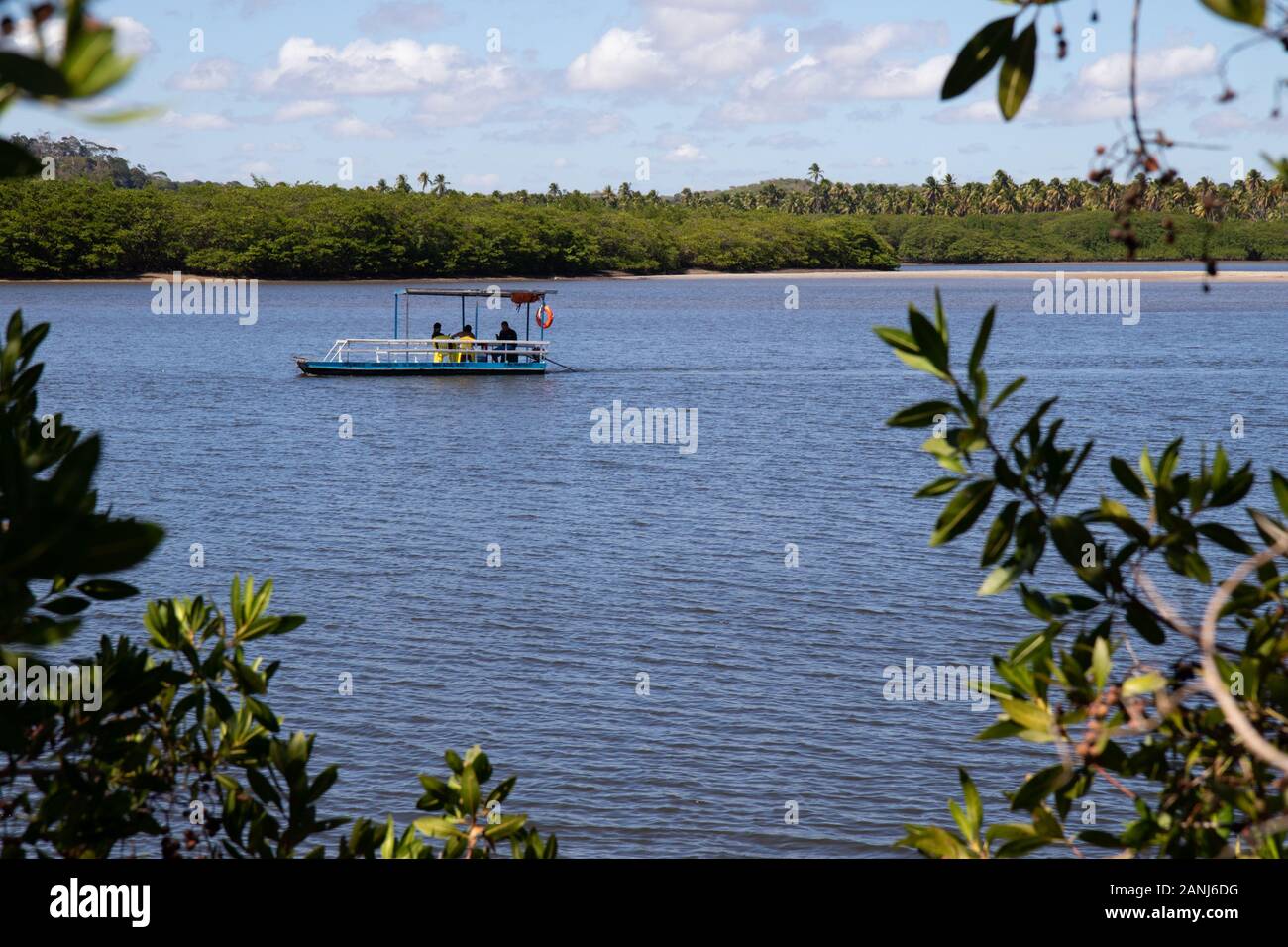 Port de perte / Alagoas / Brésil. 29 novembre, 2019. Vue sur Porto de Pedras ville et Patacho beach en début d'été. Banque D'Images