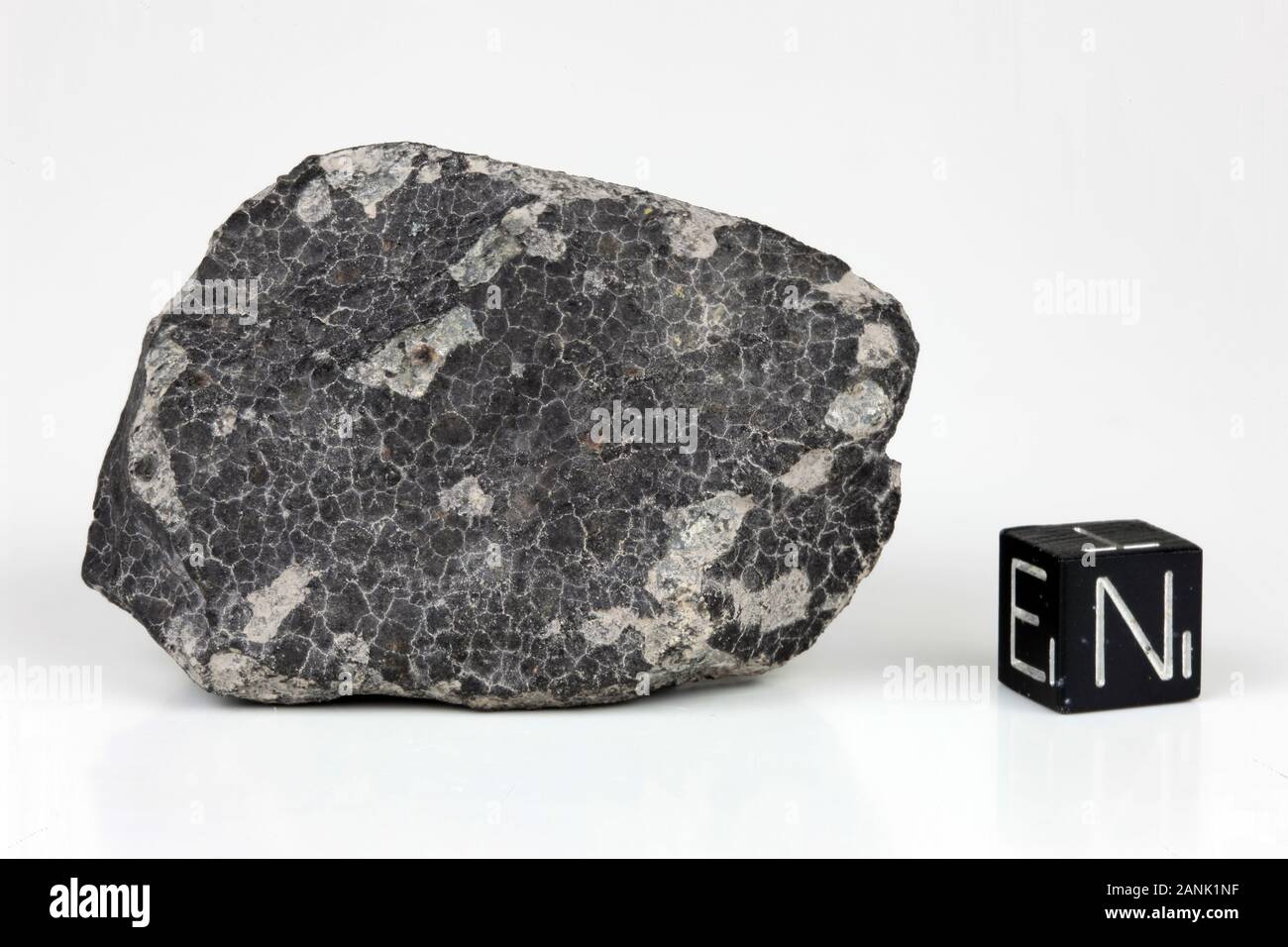 ALLENDE - Automne 8 février 1969, Chihuahua, Mexique. Chondrite carbonée CV3. Masse totale de 2 tonnes. Banque D'Images ALLENDE - Automne 8 février 1969, Chihuahua, Mexique. Chondrite carbonée CV3. Masse totale de 2 tonnes. Banque D'Images