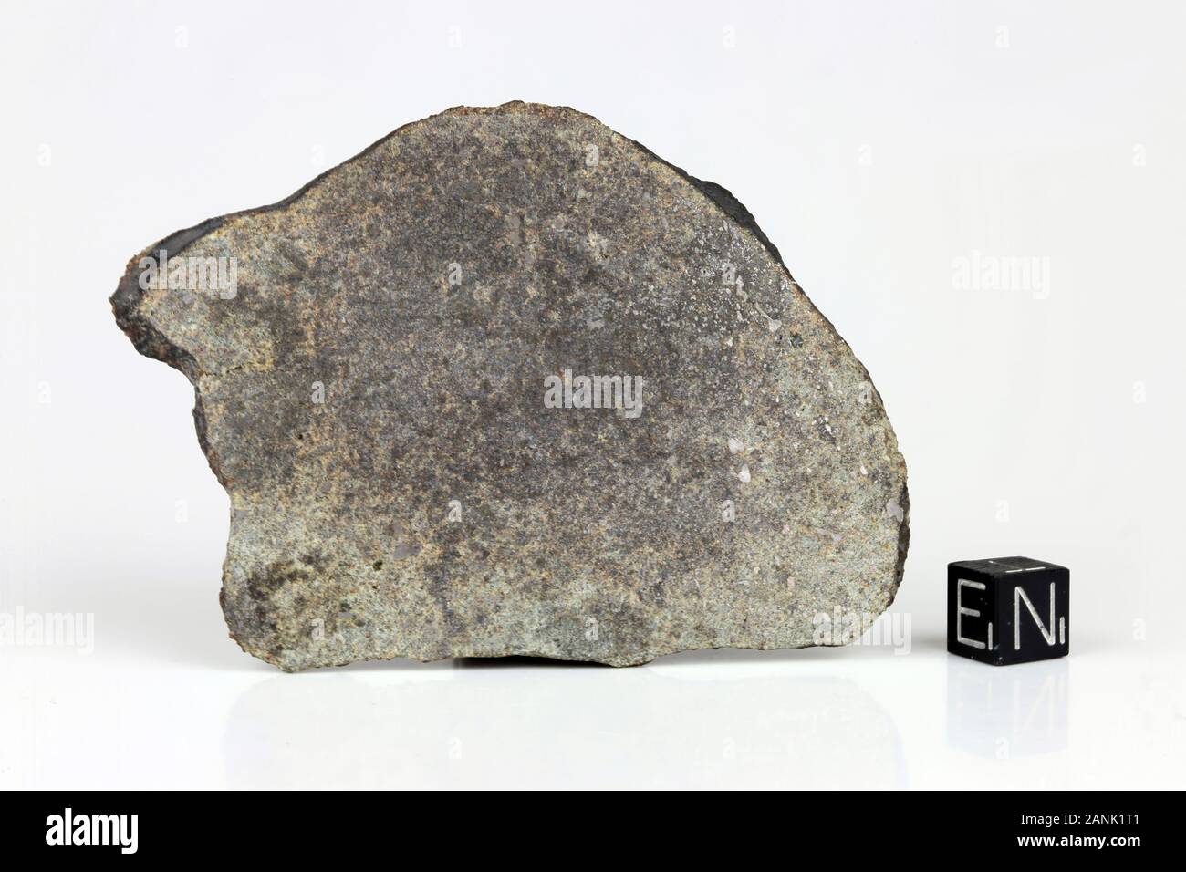 - TAFASSASSET trouvés 2000/2001, Désert du Ténéré, au Niger, en Afrique. Chondrite carbonée CR7 comme Brachinite. Masse totale de 114 kg. Banque D'Images - TAFASSASSET trouvés 2000/2001, Désert du Ténéré, au Niger, en Afrique. Chondrite carbonée CR7 comme Brachinite. Masse totale de 114 kg. Banque D'Images