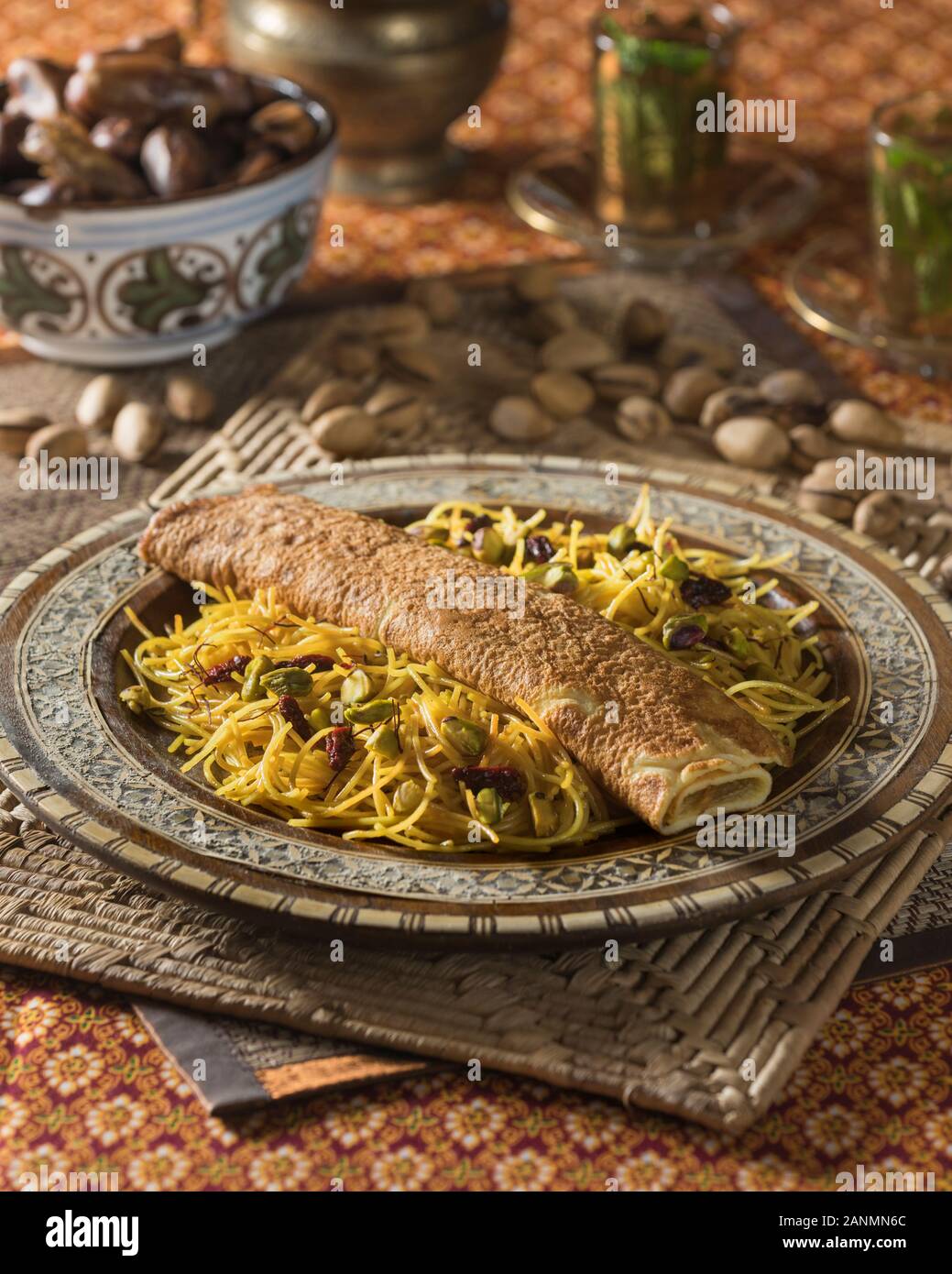 Balaleet. Plat de vermicelles arabe traditionnelle. Middle East Food Banque D'Images