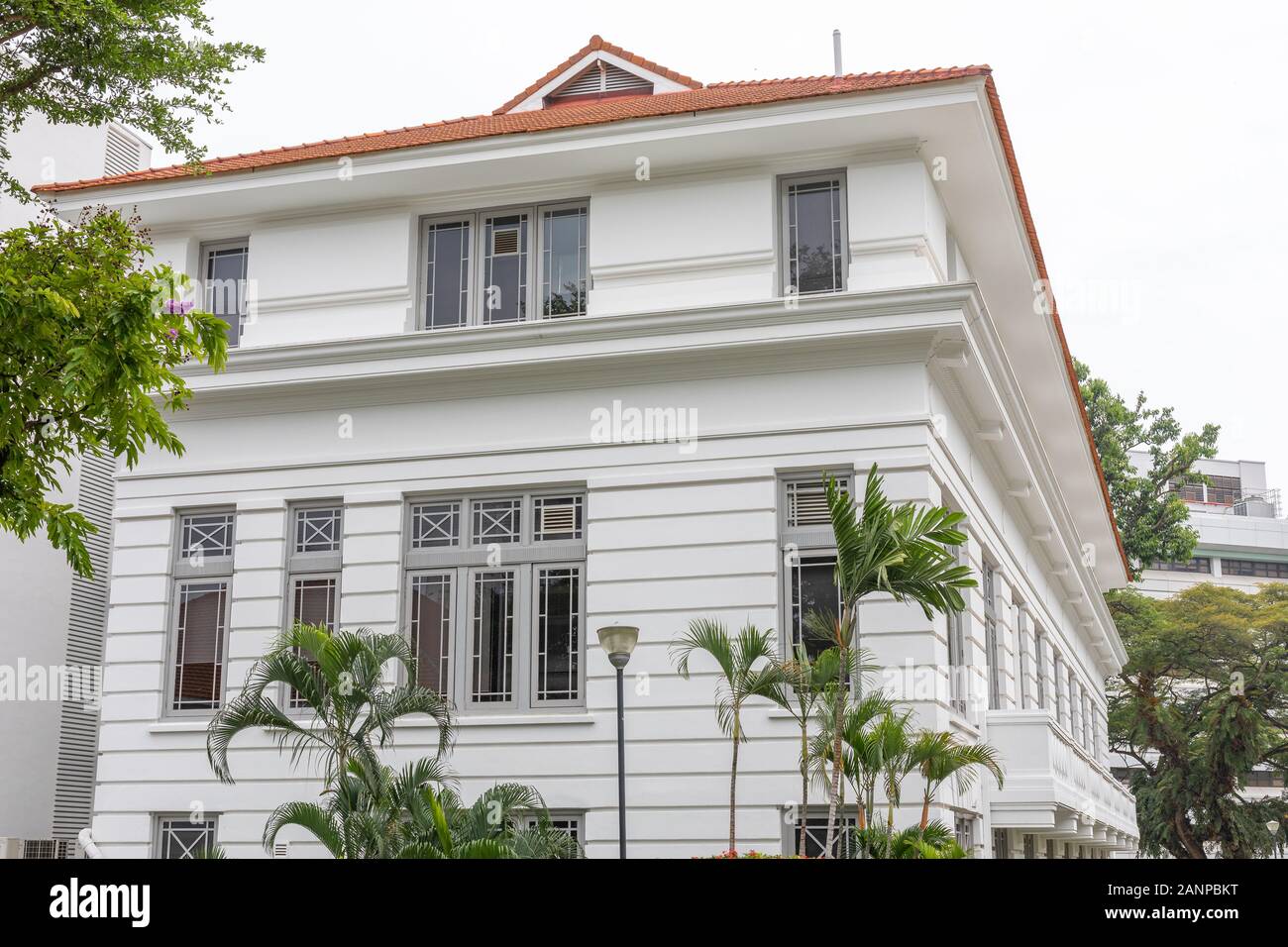 Extérieur et entrée au bâtiment du Collège de médecine à Singapour Banque D'Images