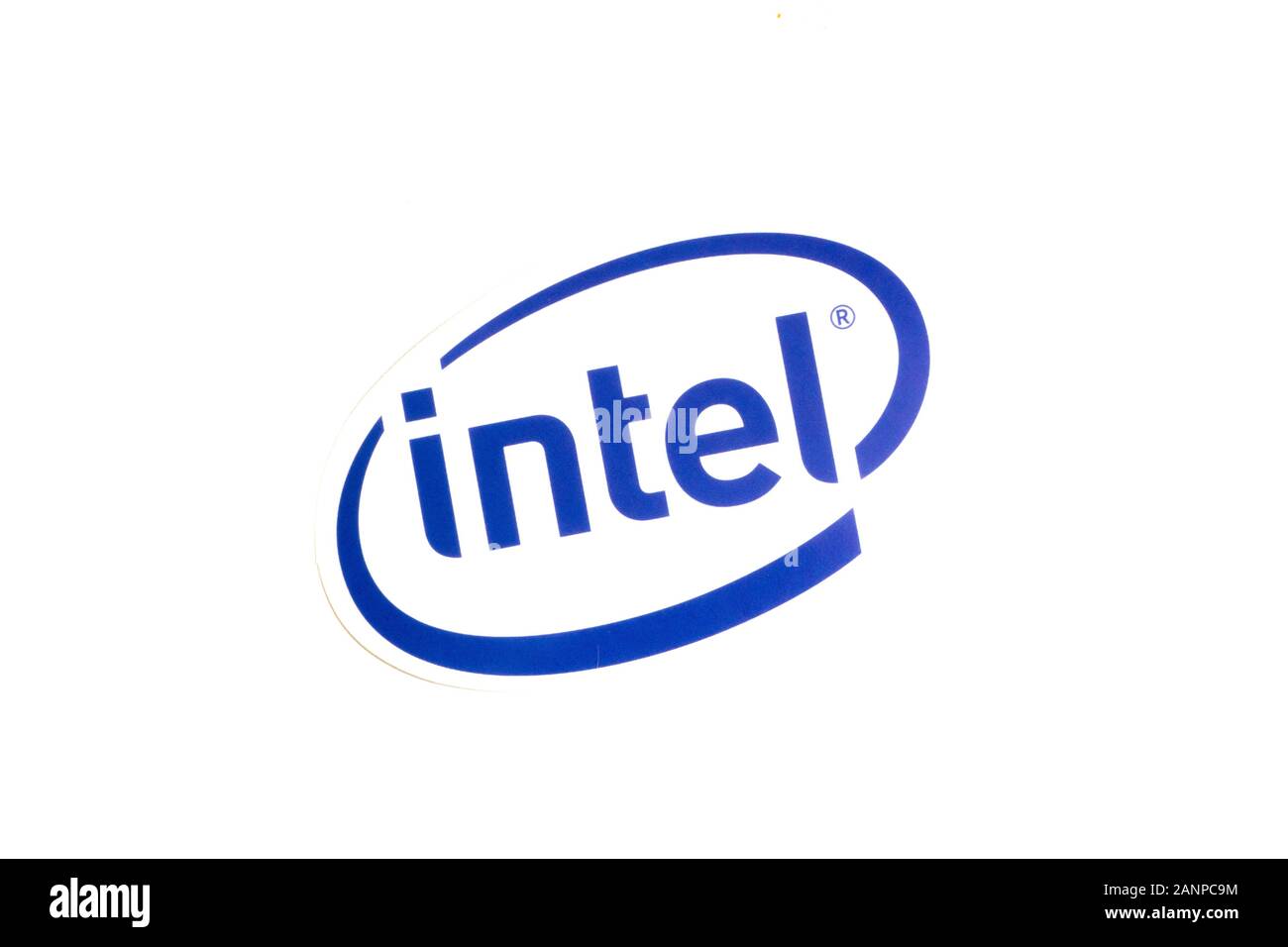 Los Angeles, Californie, États-Unis - 17 janvier 2020: Logo Intel sur fond blanc, éditorial illustratif Banque D'Images