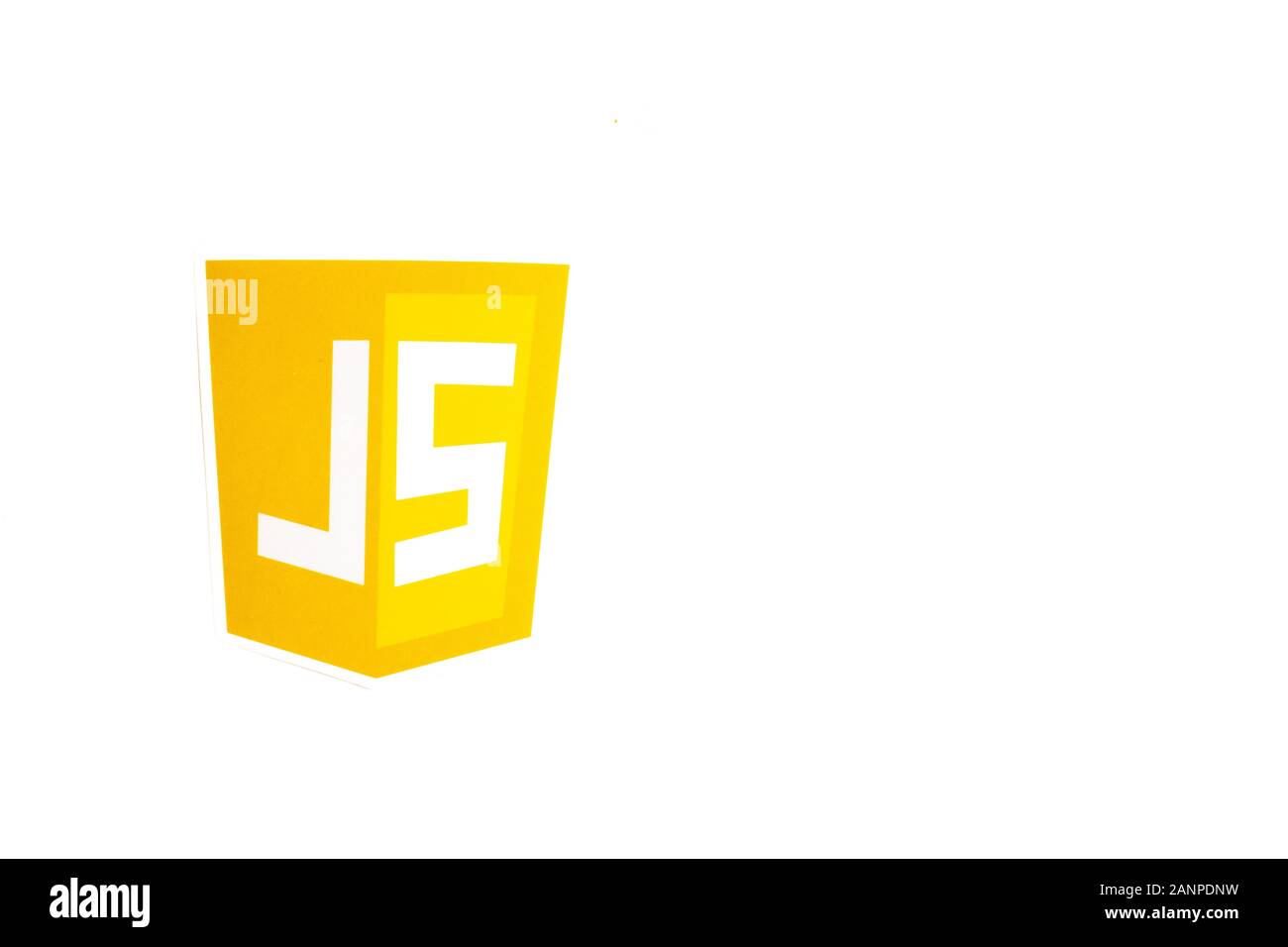 Los Angeles, Californie, États-Unis - 17 janvier 2020: JS Java Script logo avec espace de copie, éditorial illustratif Banque D'Images