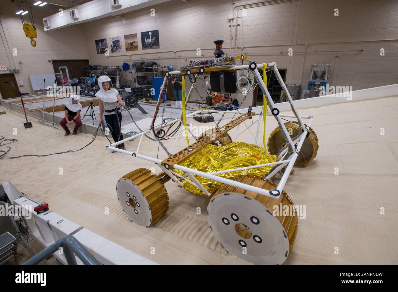 USA - 22 octobre 2019 - Un modèle d'ingénierie de l'Enquête sur les substances volatiles l'Exploration Polaire, Rover ou VIPER, est testé dans les opérations lunaires simulés Banque D'Images