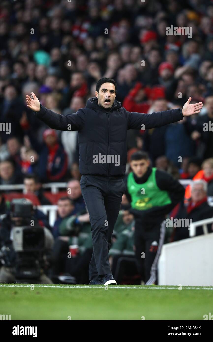 Londres, Royaume-Uni. 18 janvier, 2020. Mikel Arteta (entraîneur-chef de l'Arsenal) à l'Arsenal v Sheffield United English Premier League, à l'Emirates Stadium, Londres, Royaume-Uni le 18 janvier 2020. **Utilisation éditoriale uniquement, licence requise pour un usage commercial. Aucune utilisation de pari, de jeux ou d'un seul club/ligue/dvd publications** Crédit : Paul Marriott/Alamy Live News Banque D'Images