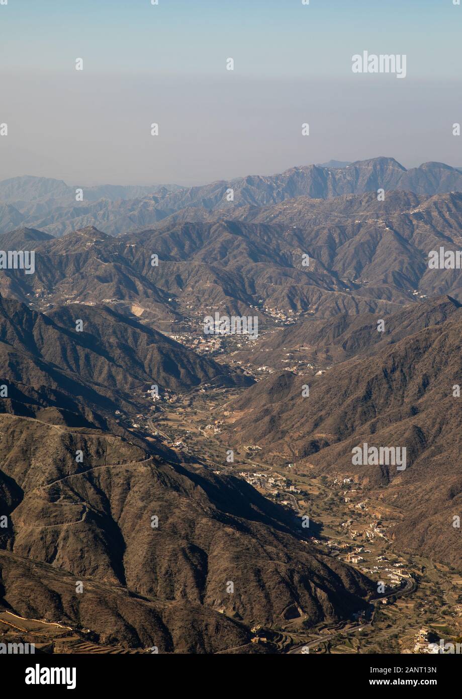 Sur la montagne, la province d'Asir, Rijal Almaa, l'Arabie Saoudite Banque D'Images