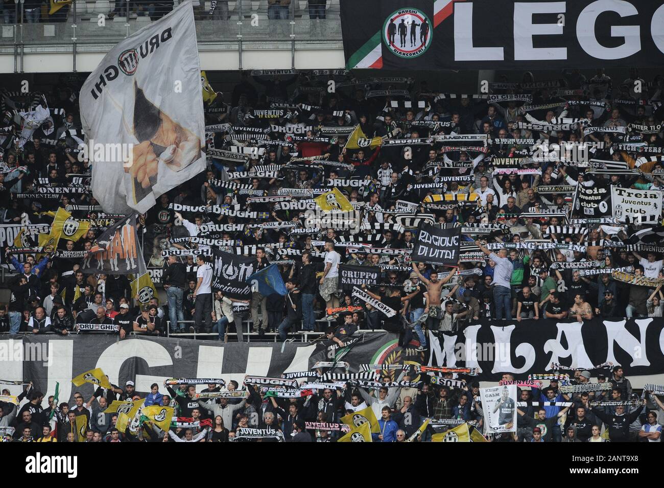 Italie Turin, 29 septembre 2013, 'Stadio Olimpico Grande Torino' Stadium, le Campionato di Calcio Série A 2013/2014, FC Torino - FC Juventus Juventus : Fans avant le match Banque D'Images