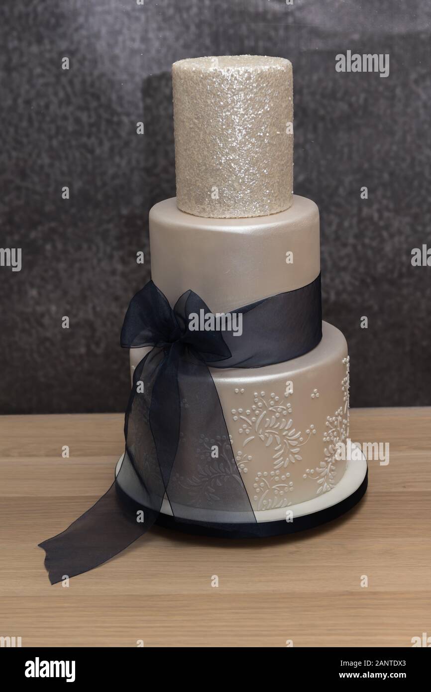 Hotel Moderne 3 Gateau De Mariage Photo Stock Alamy
