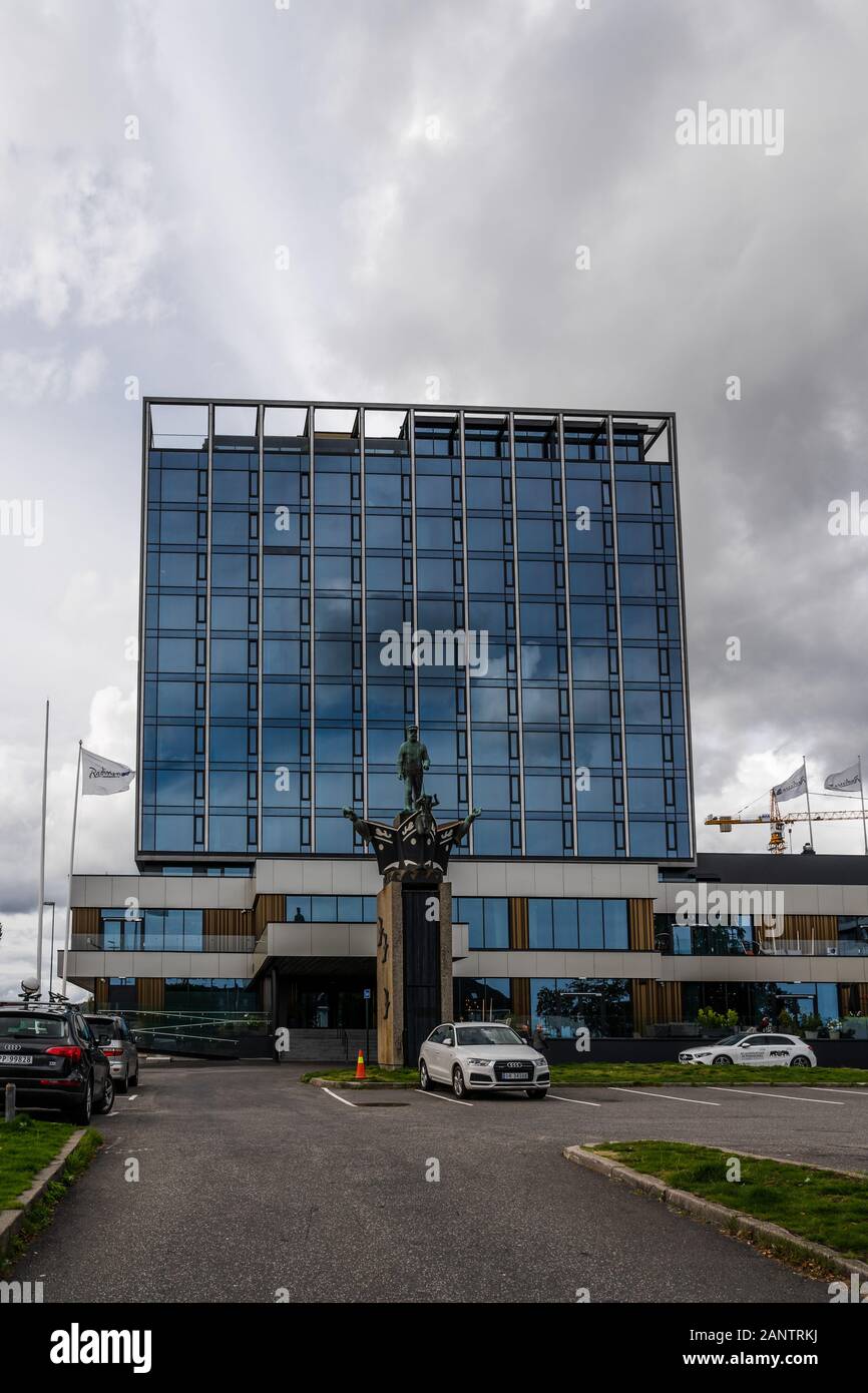 Kristiansand Norvège 09.01.2019 Editorial le Radisson Blu Caledonien Hotel et c'est stationnement Banque D'Images