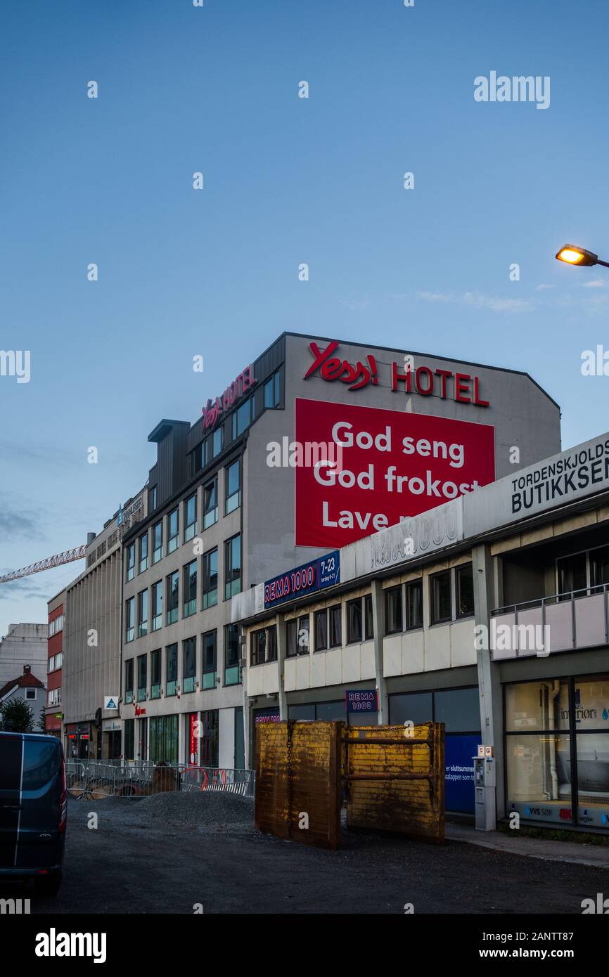 Editorial 09.01.2019 Norvège Kristiansand Yess ! Hotel est une option à bas prix mais un bon choix pour tout le monde Banque D'Images