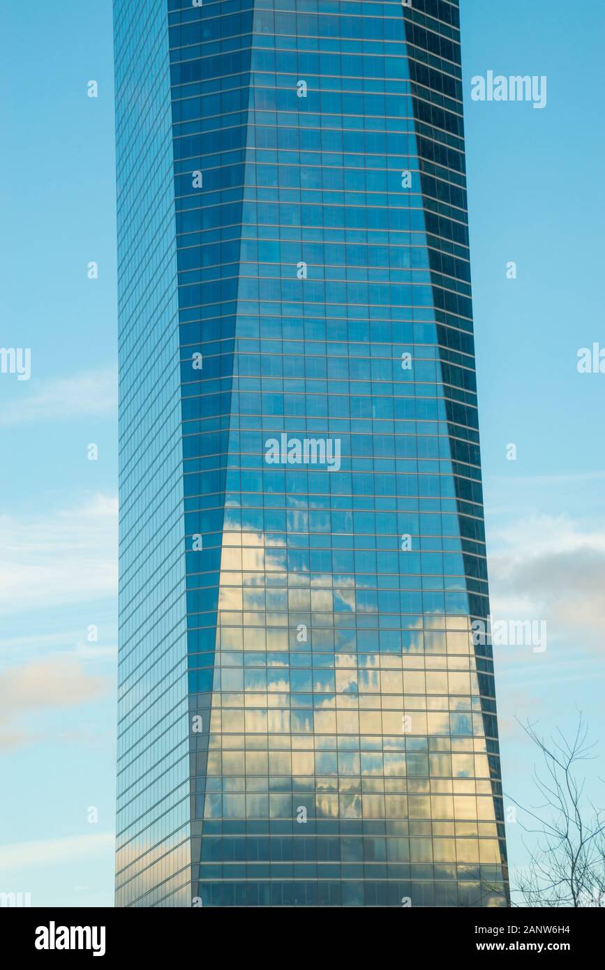 La tour de cristal, par Cesar Pelli. CTBA, Madrid, Espagne. Banque D'Images