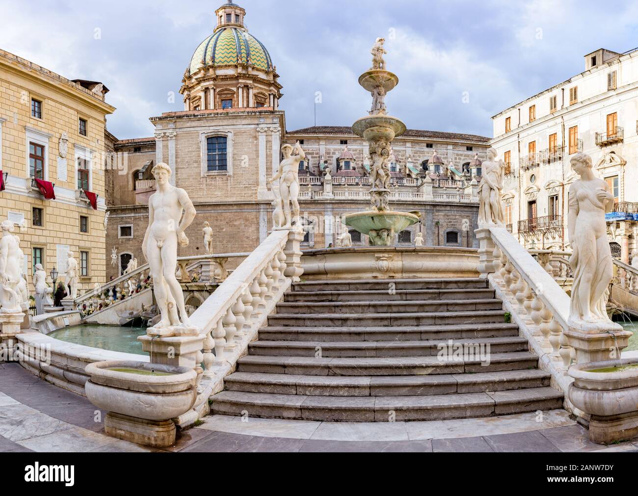 Fontaine prétorienne Banque D'Images