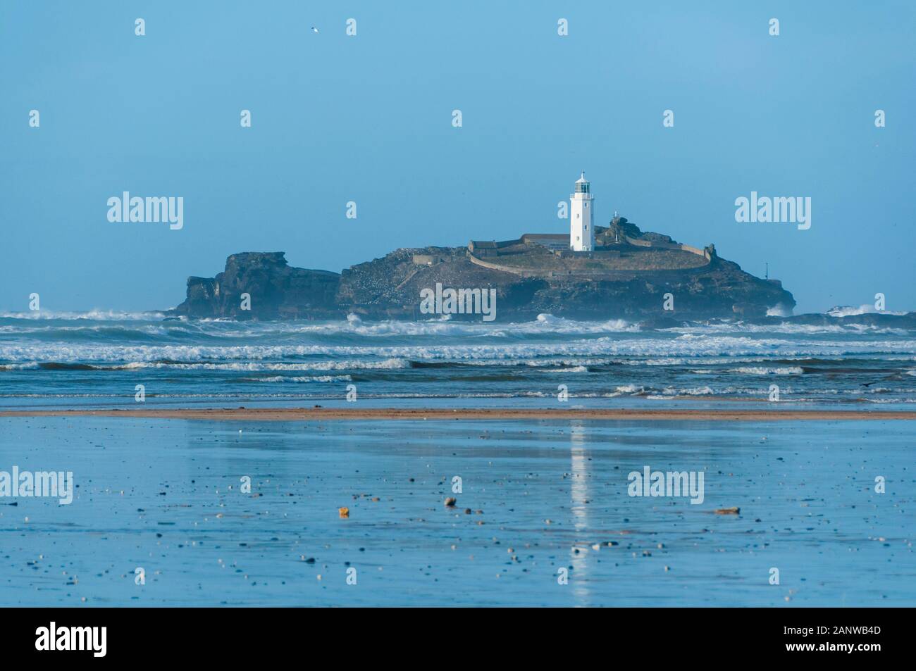 Godrevy lighthouse Island sur la côte nord de Cornwall England UK Banque D'Images