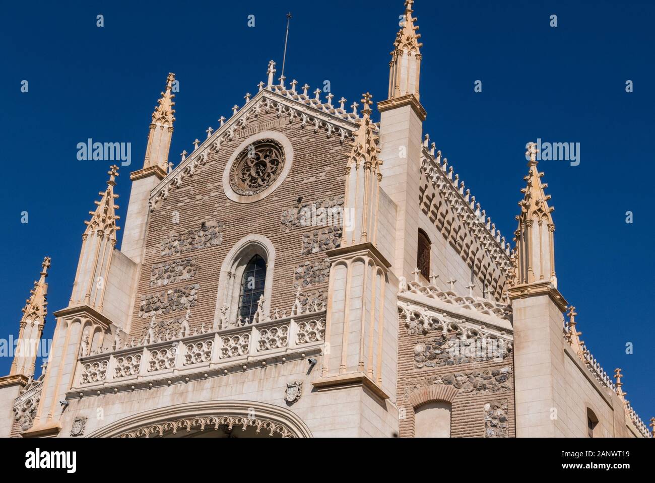 Église San Jeronimo El Real Près Du Musée Du Prado À Madrid, Espagne Banque D'Images