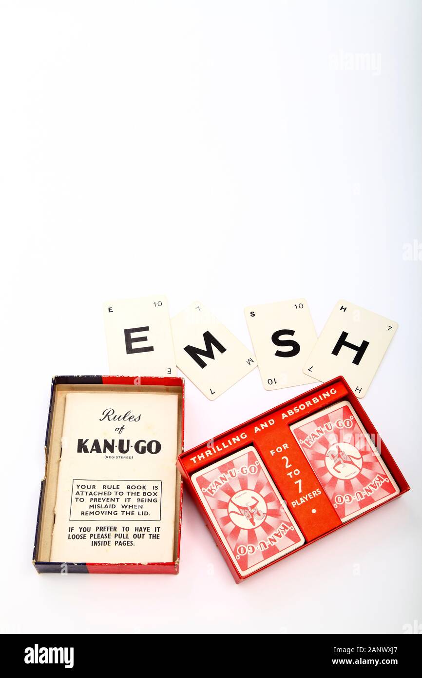 Jeu De Jeux De Cartes Mots Croisés Vintage KAN-U-GO jeu de cartes mots croisés Photo Stock - Alamy