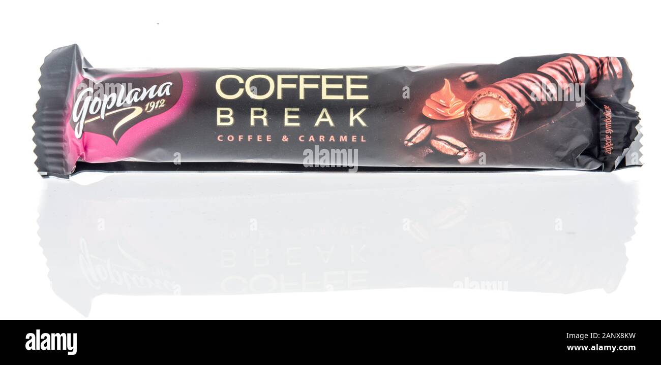 Winneconne, WI - 14 janvier 2019 : un paquet de Goplana pause café candy bar snack sur un fond isolé Banque D'Images