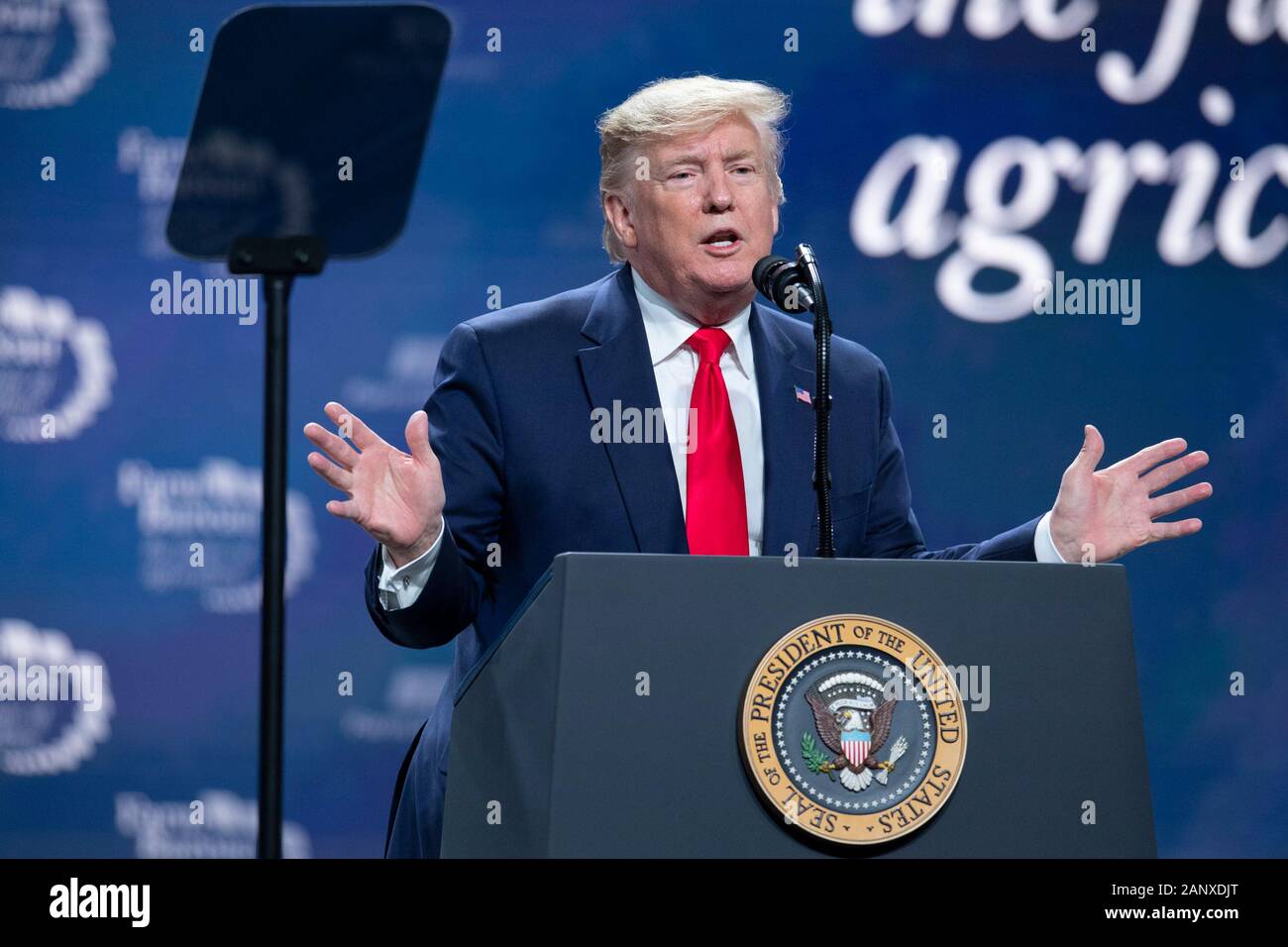 Le président américain Donald J. Trump parle avant 5 000 participants à la convention annuelle de la Fédération américaine du Bureau agricole à Austin, Texas, États-Unis. Banque D'Images