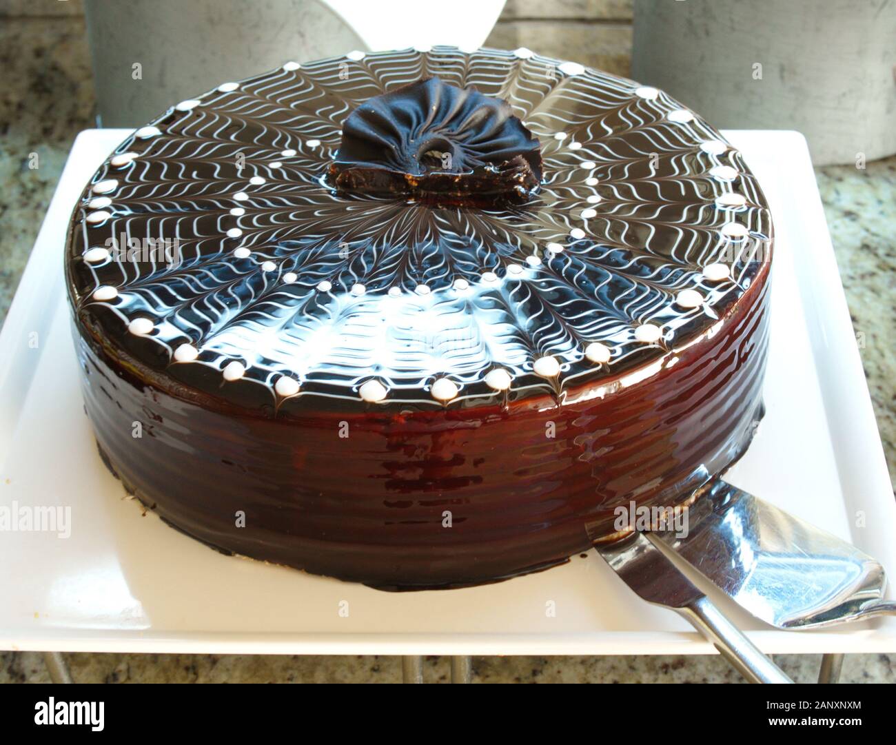 Creme Au Chocolat Gateau Confiseur Presentation Dessert De Jours Speciaux Photo Stock Alamy
