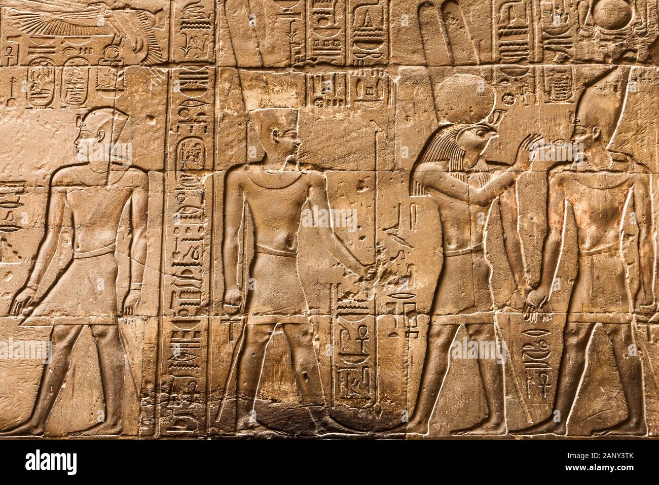 Temple de Louxor, relief et inscription à l'intérieur du temple, Louxor, Egypte, Afrique du Nord, Afrique Banque D'Images
