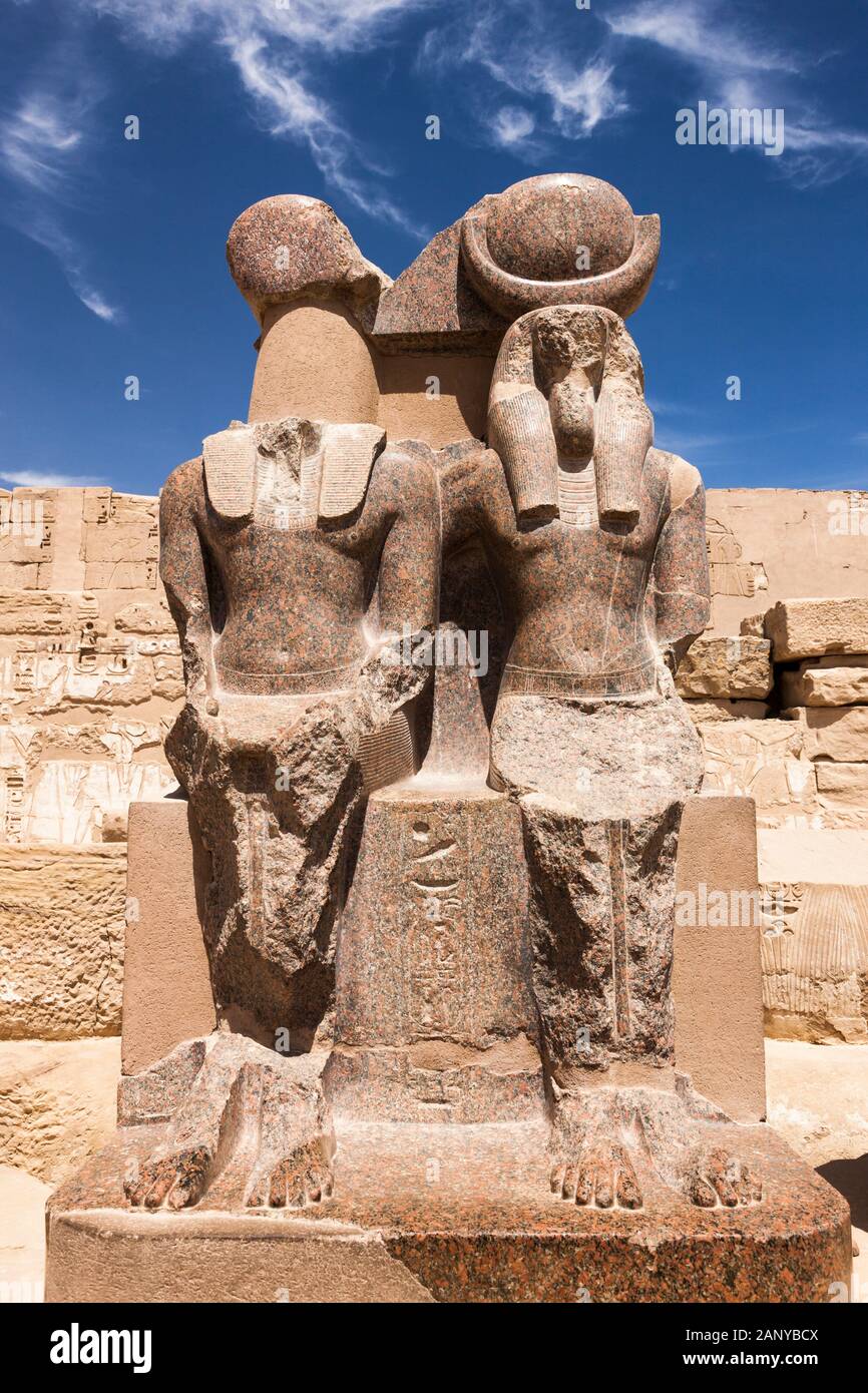 Le Lion a dirigé la déesse dans la cour, le temple mortuaire de Ramesses III, Medinet Habu, Louxor, Egypte, Afrique du Nord, Afrique Banque D'Images