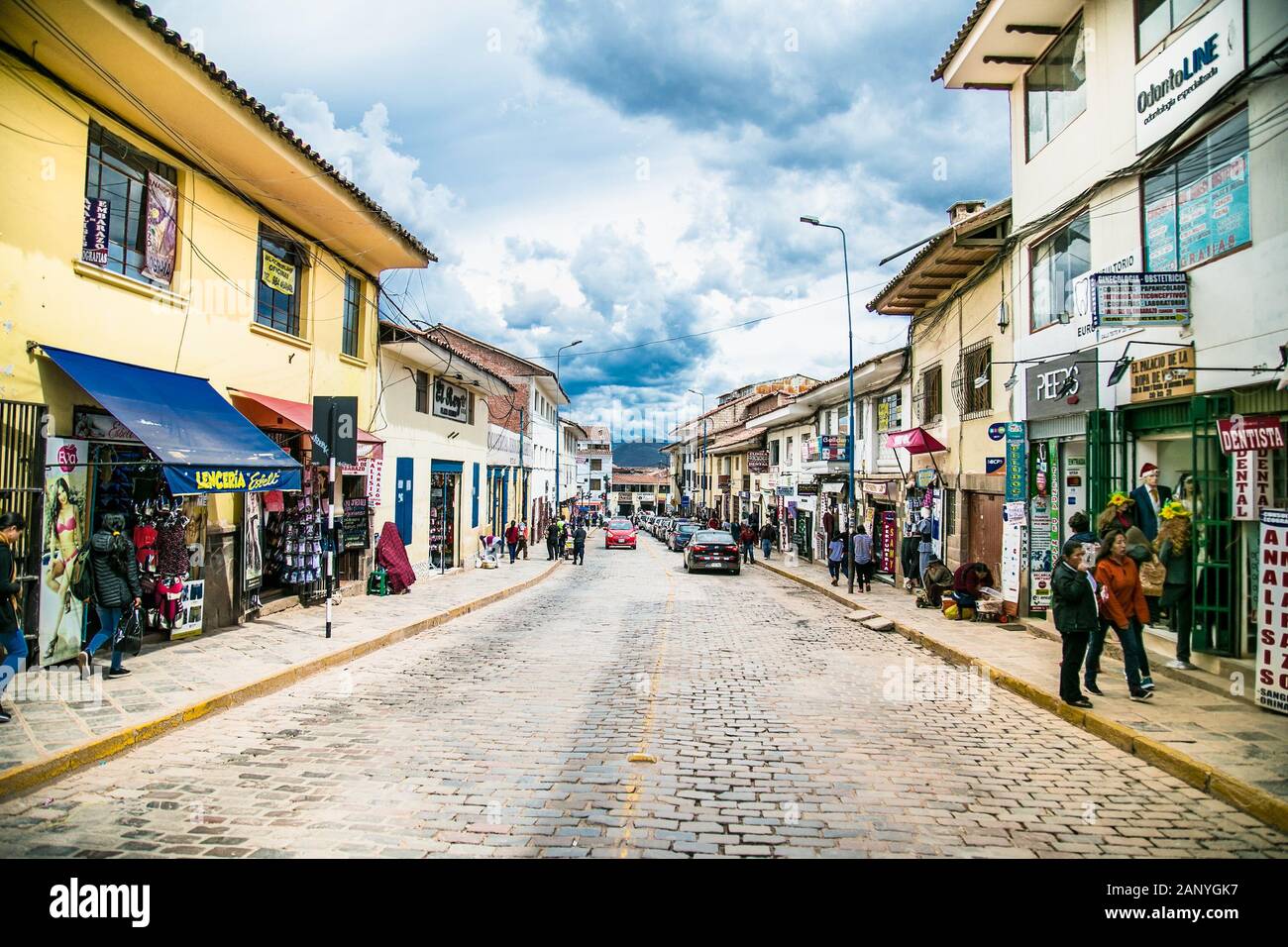 Cusco , Pérou- Jan 9, 2019 : les gens à la rue de la ville historique de Cusco, Pérou. Banque D'Images