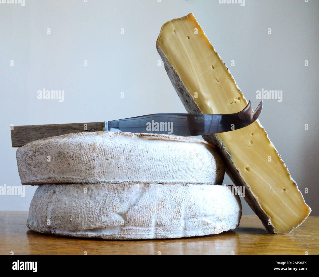 Fromages d'Auvergne, Saint Nectaire, c'est fromages de montagne. Banque D'Images