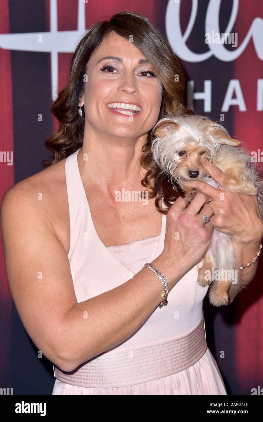 Jennifer Gray à l'enregistrement de la marque Channel TV show 'American Rescue  Dog Show 2019' dans le Barker Hangar. Santa Monica, le 19 janvier 2020 |  dans le monde d'utilisation Photo Stock -