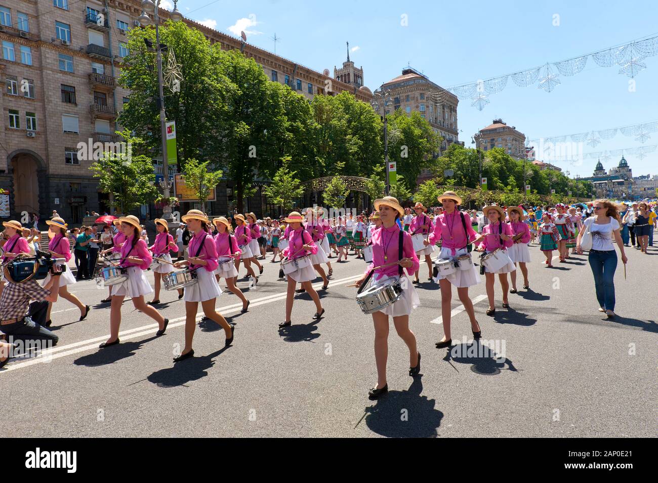 Les enfants de l'Ukraine dans le défilé de la rue Khreschatyk. Banque D'Images