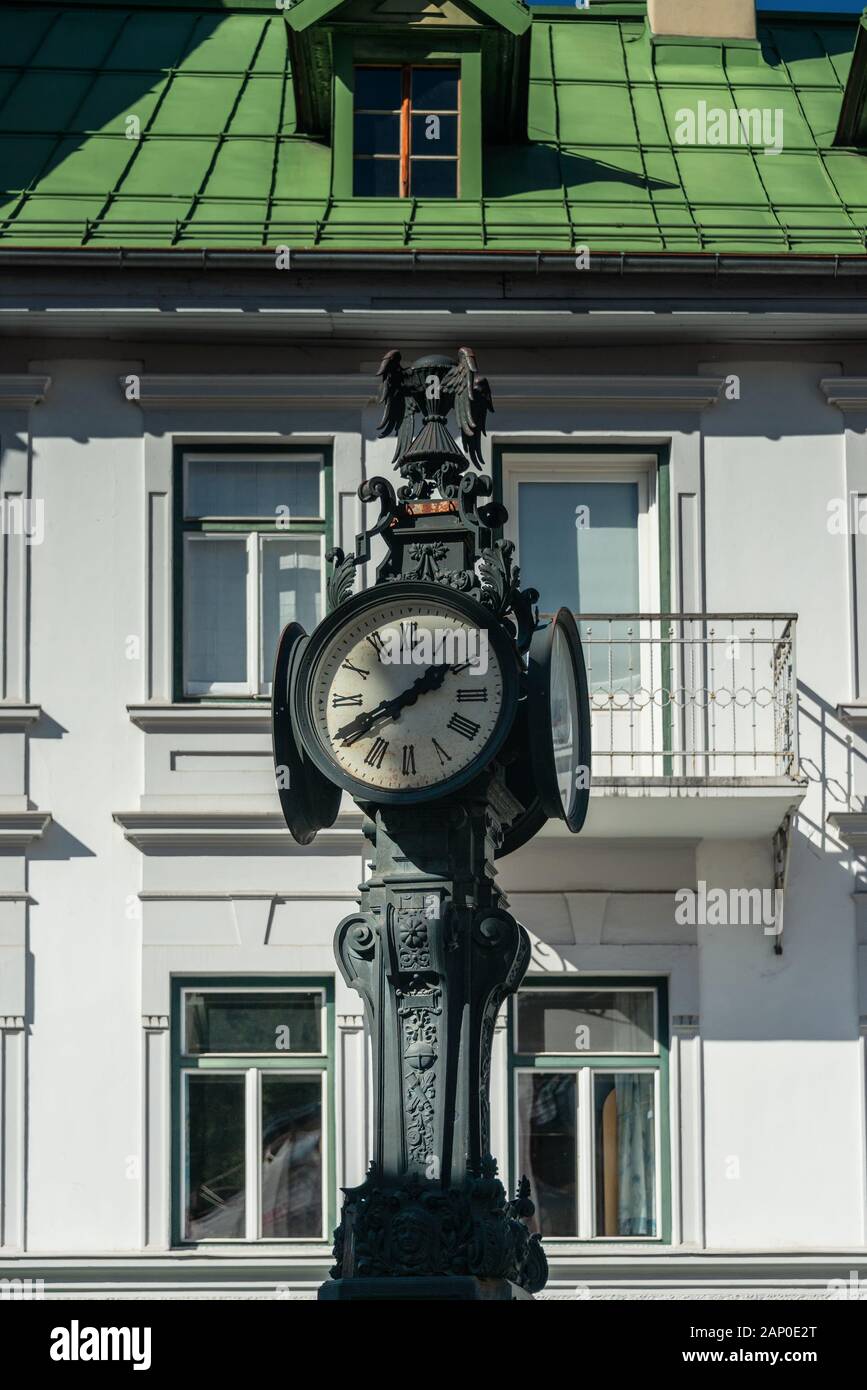 La montre Loessl à la rue principale de Bad Aussee Banque D'Images