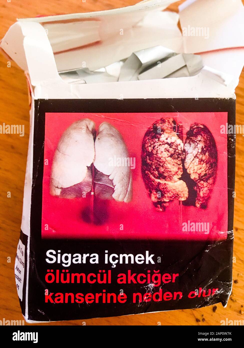 Paquet De Cigarettes: Marlboro Flavor Code (Emirats Arabes UnisCol:AE-CT-0014