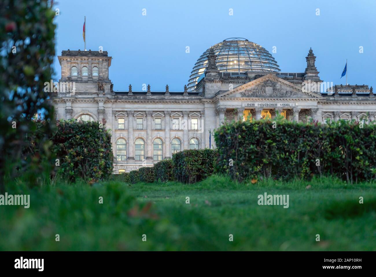 Allemagne : vue frontale du Reichstag.Photo du 7 octobre 2019. Dans le monde d'utilisation | Banque D'Images