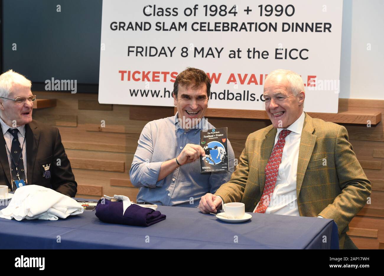 .Stade de Murrayfield, Edinburgh, Ecosse, Royaume-Uni. 20 Jan, 2020. Ancien Grand Chelem Rugby Ecosse Gagnants Iwan Tukalo (C) 1990. Le Calder & Fnlay Twins (L) 1990 & Jim 1984 contribuer à la promotion de la charité pour balles de coeurs -anciens joueurs . Crédit : eric mccowat/Alamy Live News Banque D'Images