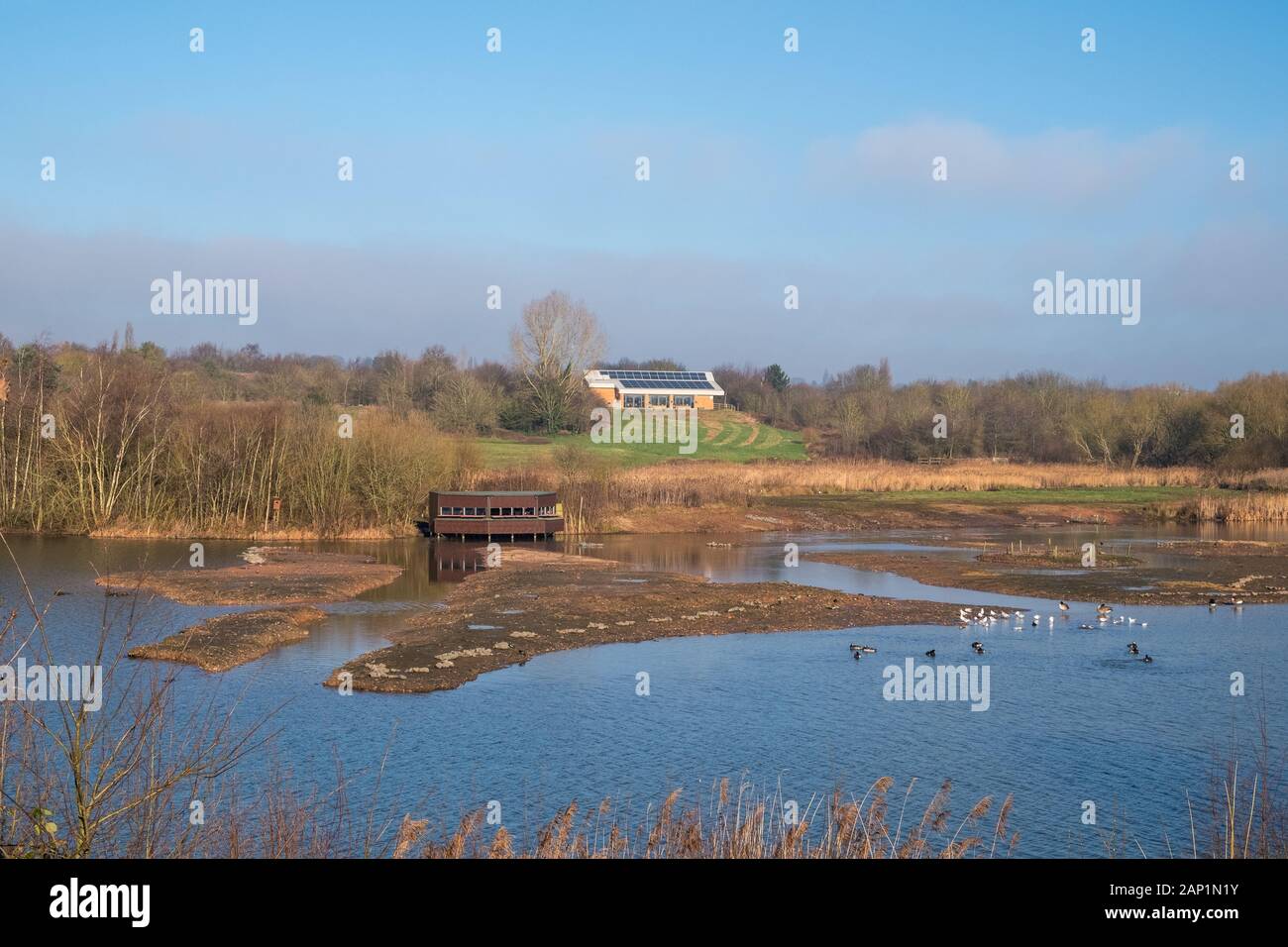 RSPB Sandwell Valley et Forge Mill Lake, qui font partie du parc national de Sandwell Valley à West Bromwich, West Midlands, Royaume-Uni Banque D'Images