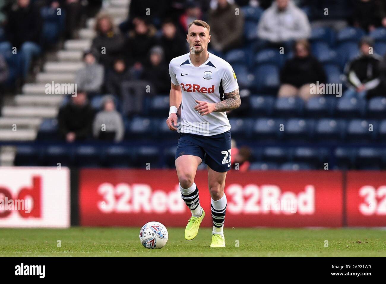 18 janvier 2020, Deepdale, Preston, England ; Sky Bet Championship, Preston North End v Charlton Athletic : Patrick Bauer (21) de Preston North End en action pendant le jeu. Crédit : Richard Long/News Images Banque D'Images