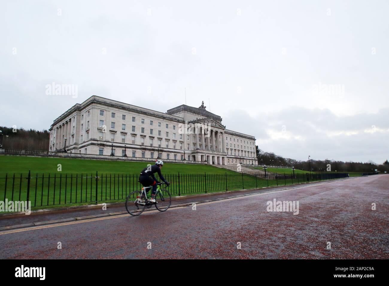 Les édifices du parlement de Stormont sont illustrés à Belfast le 14 janvier 2020. Édifices du Parlement, souvent appelée Stormont en raison de son emplacement dans le Stormont Estate de Belfast, est le siège de l'Assemblée d'Irlande du Nord, l'assemblée législative déléguée pour la région. L'Exécutif ou Gouvernement est situé au château de Stormont. Photo/Paul McErlane (www.paulmcerlane.net) Banque D'Images