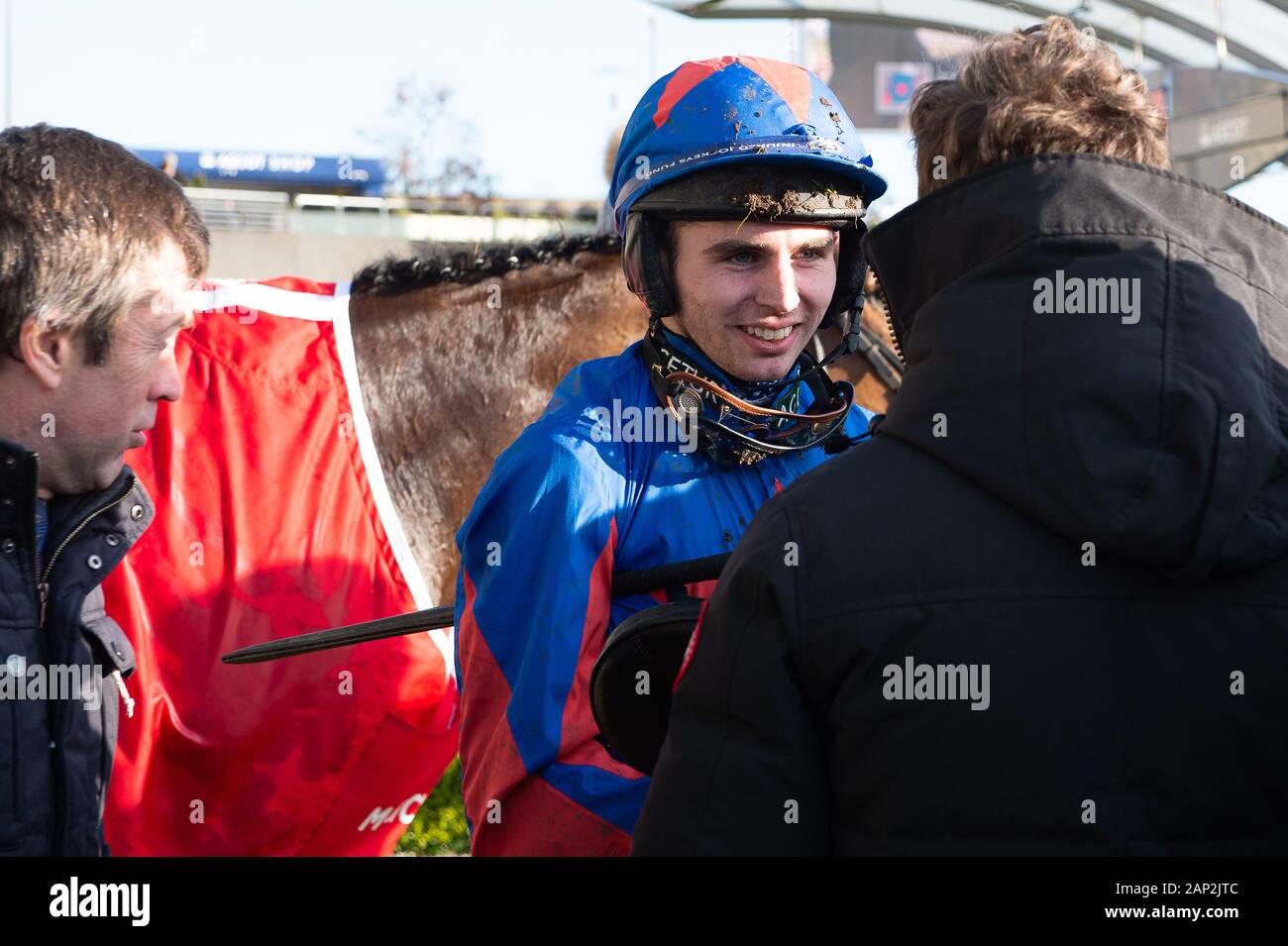 Ascot, Berkshire, Royaume-Uni. 18 janvier, 2020. Jamie Jockey Neild gagne l'Amateur d'Allumettes Riders' Handicap Steeple Chase (classe 3) sur l'Townshend. J D propriétaire Neild, Formateur Nigel Twiston-Davies, Cheltenham. Credit : Maureen McLean/Alamy Banque D'Images