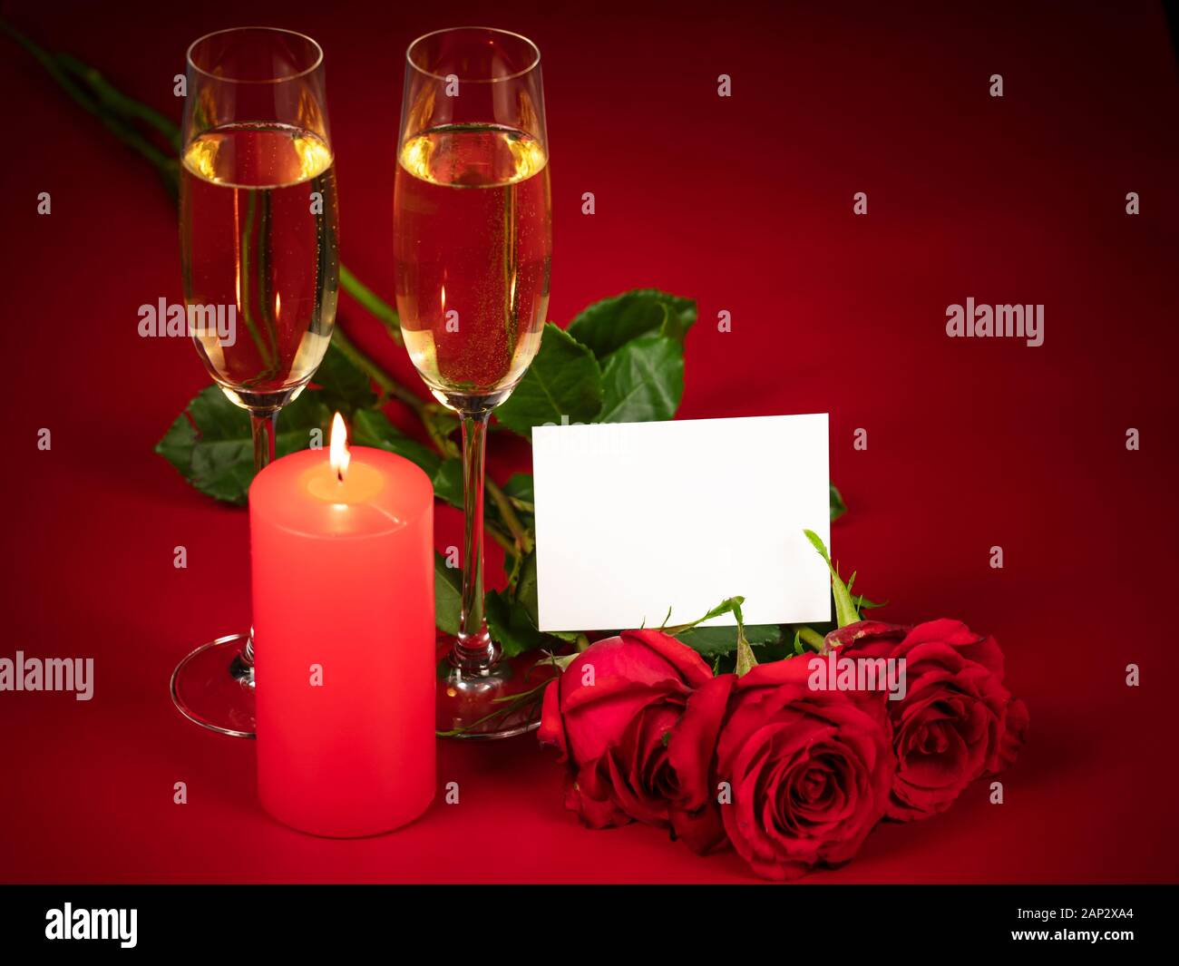 Champagne And Red Roses On Banque D Image Et Photos Alamy Champagne And Red Roses On Banque D Image Et Photos Alamy