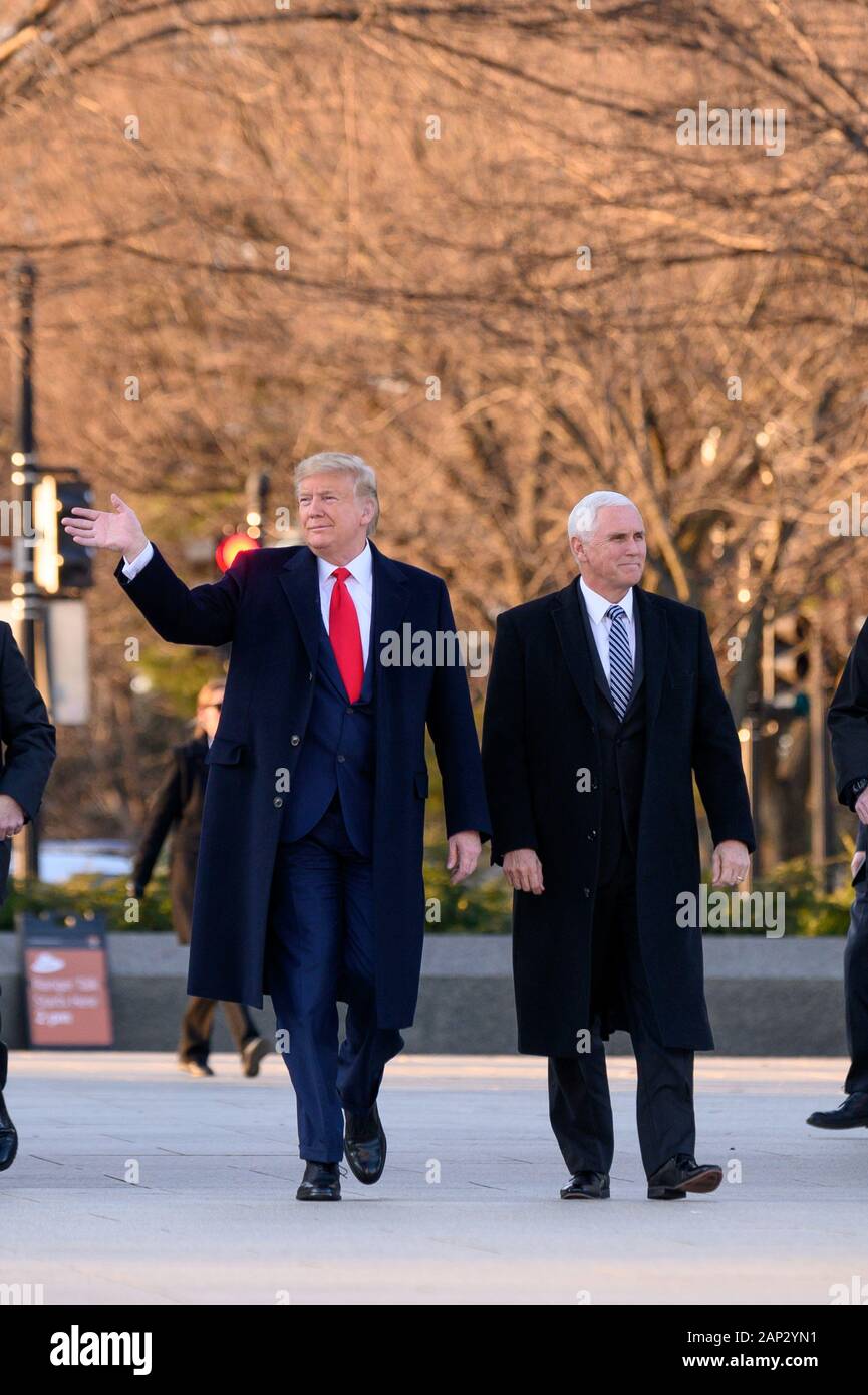 Washington, United States. 20 Jan, 2020. Le président Donald Trump et le Vice-président Mike Pence visiter le mémorial Martin Luther King à Washington, DC le jour, MLK Lundi, 20 janvier 2020. Photo par Erin Scott/UPI UPI : Crédit/Alamy Live News Banque D'Images