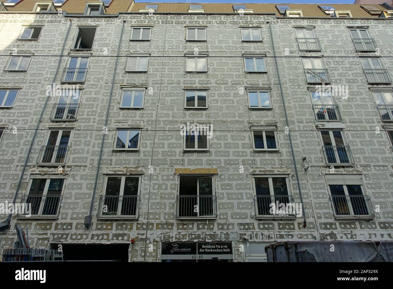 Abbau und Sanierung von la façade wärmegedämmten Banque D'Images