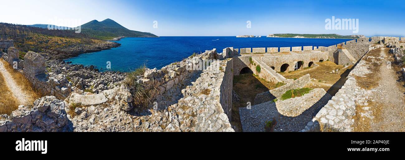 Photo du château de Pylos, un site public d'arhcaéologie, site historique du patrimoine grec de Péloponnèse. Banque D'Images