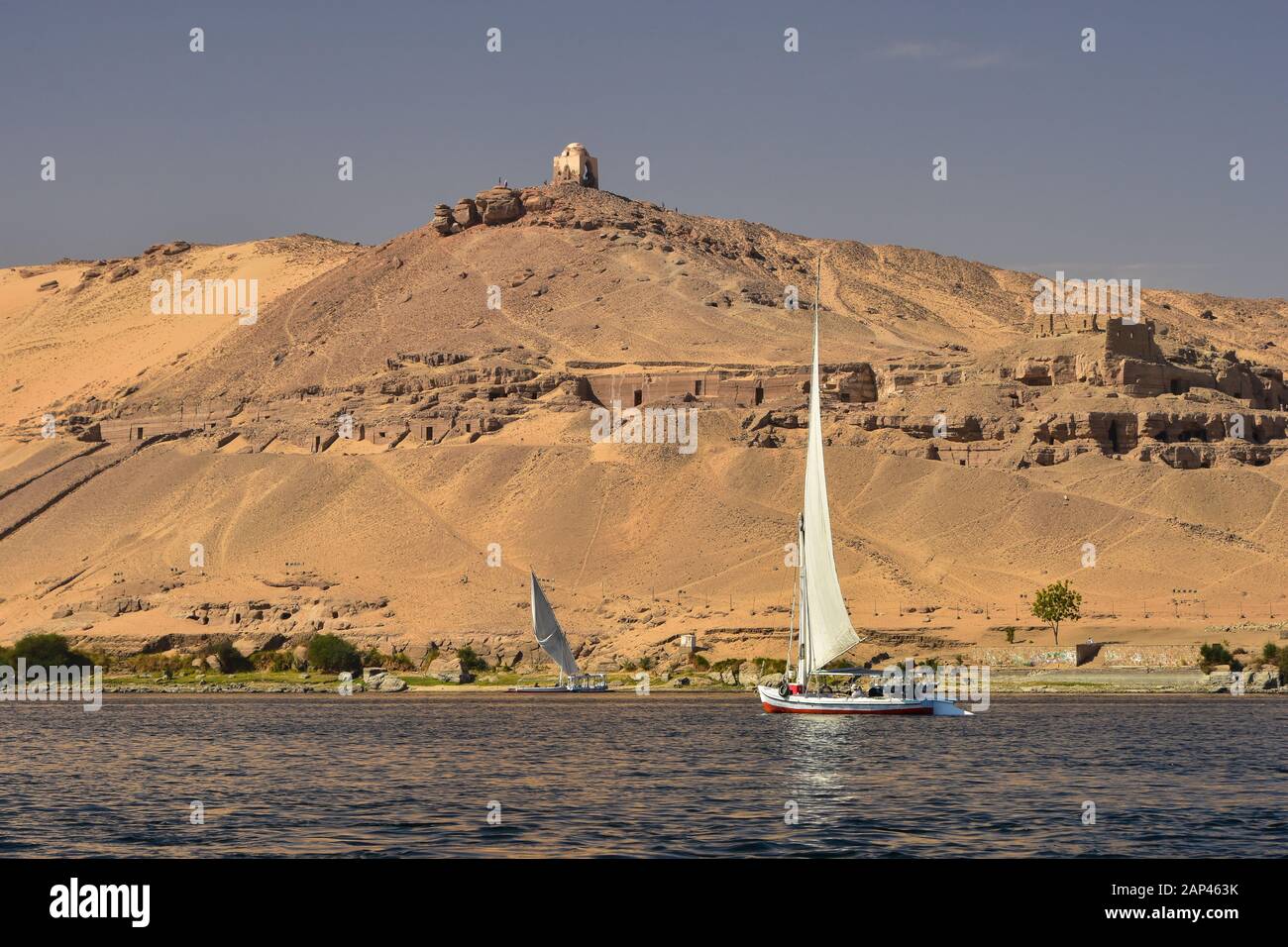 Felucca, le bateau traditionnel en bois de l'Égypte, dans le Nil Banque D'Images