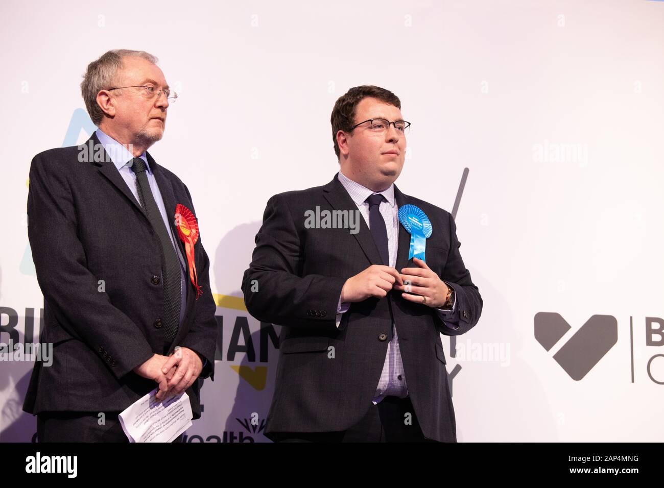 Gary Sambrook a remporté la circonscription de Northfield Birmingham pour le parti conservateur lors de l'élection générale de 2019. Gary Sambrook a pris le siège de Richard Burden, sur la photo de gauche, (Labour) qui avait tenu le siège pendant 27 ans. Banque D'Images