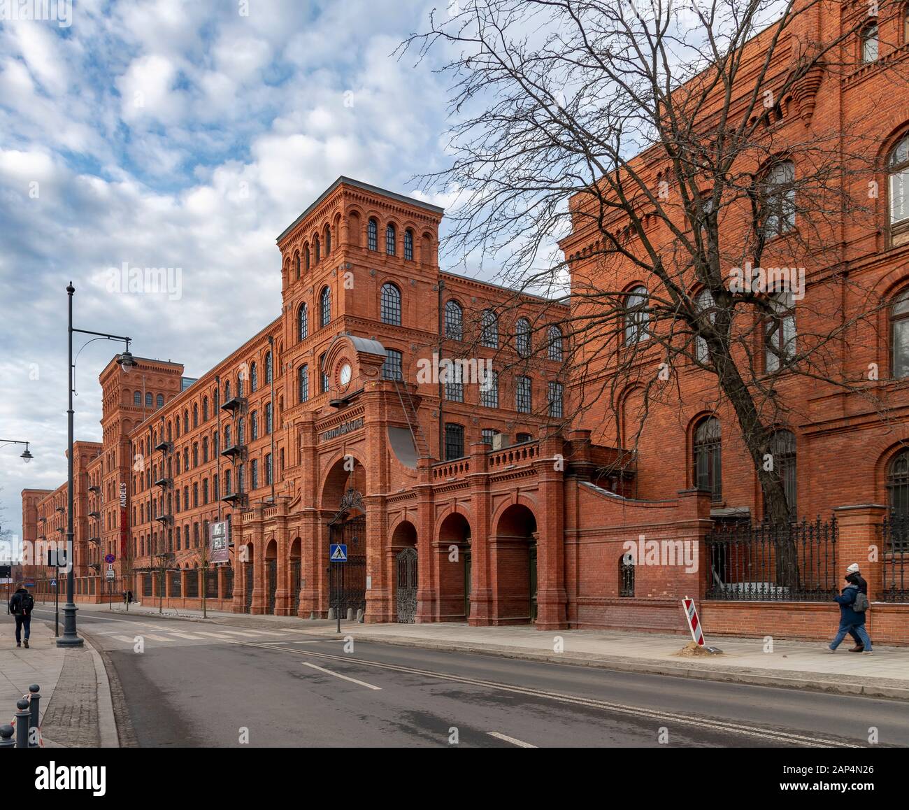 Manfaktura est énorme centre de shopping et de divertissement à l'aide de l'ancienne usine administré par Israël Poznański factory à Łódź, Pologne. Banque D'Images